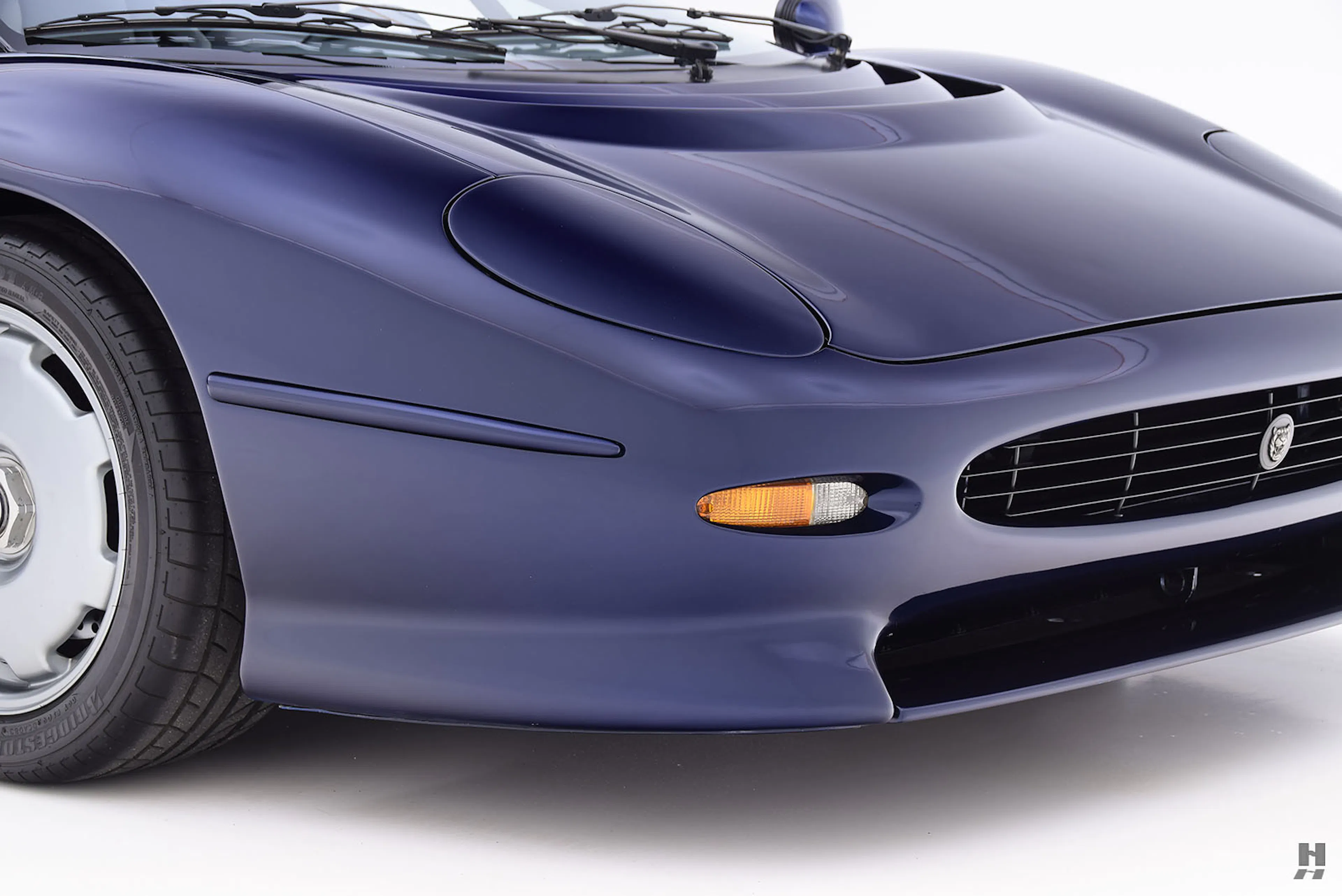 1994 Jaguar XJ 220 2dr Coupe Courtesy of Hyman Ltd.