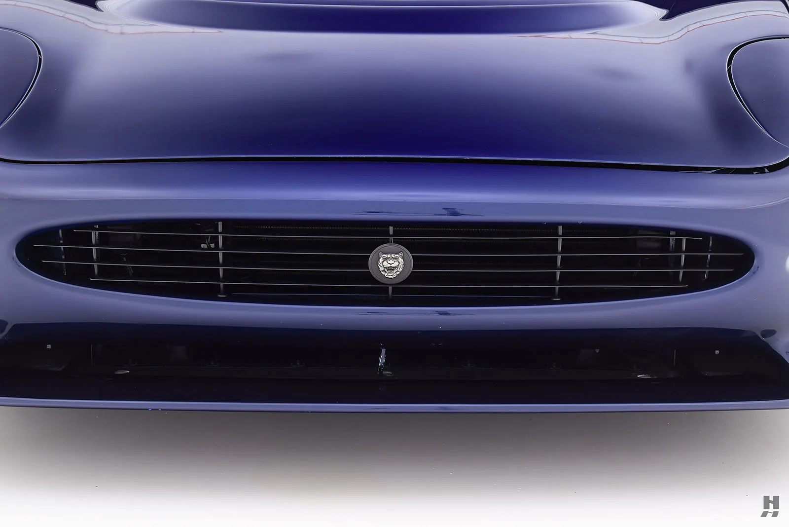 1994 Jaguar XJ 220 2dr Coupe Courtesy of Hyman Ltd.