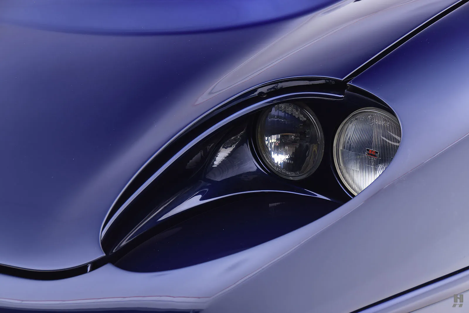 1994 Jaguar XJ 220 2dr Coupe Courtesy of Hyman Ltd.