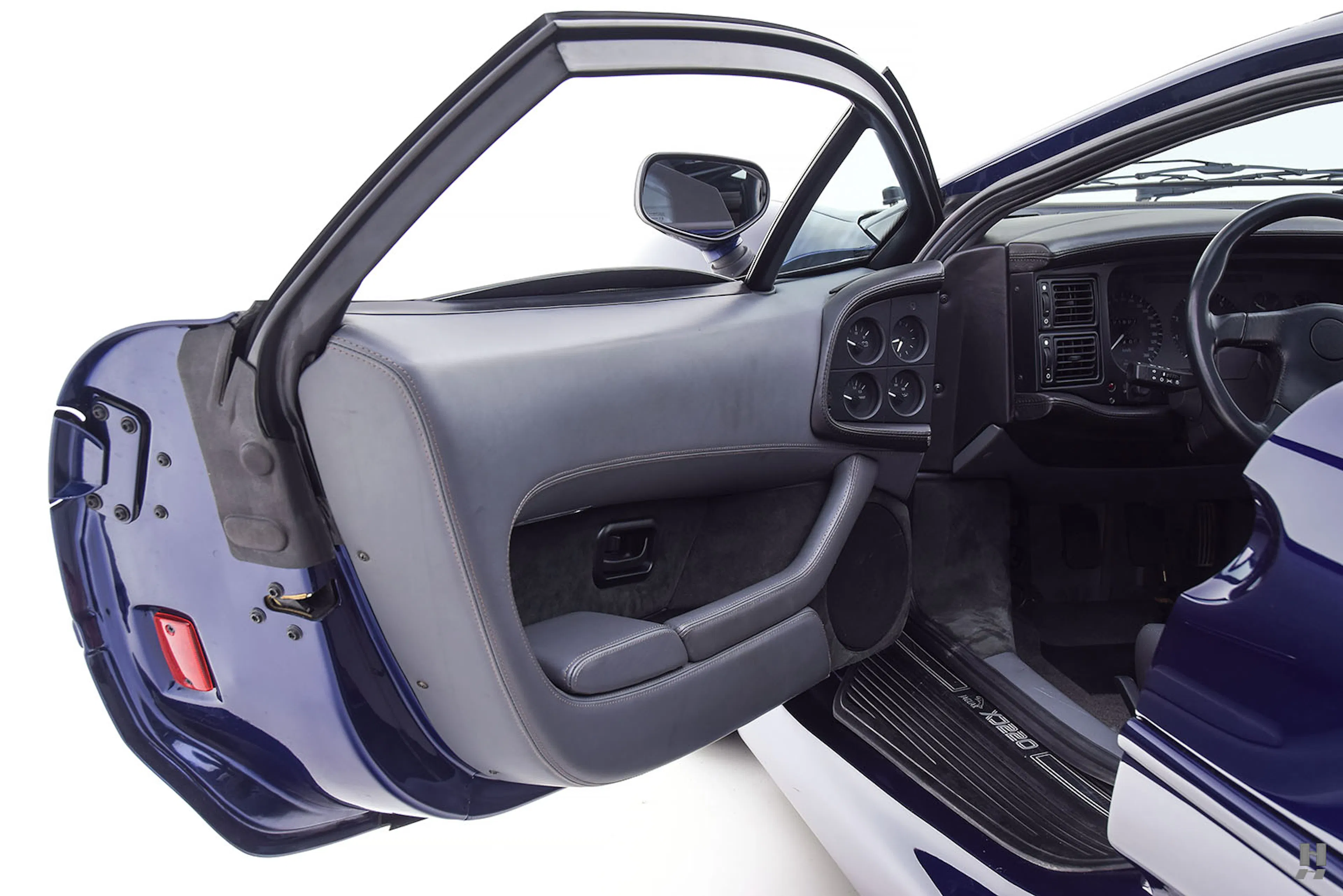 1994 Jaguar XJ 220 2dr Coupe Courtesy of Hyman Ltd.