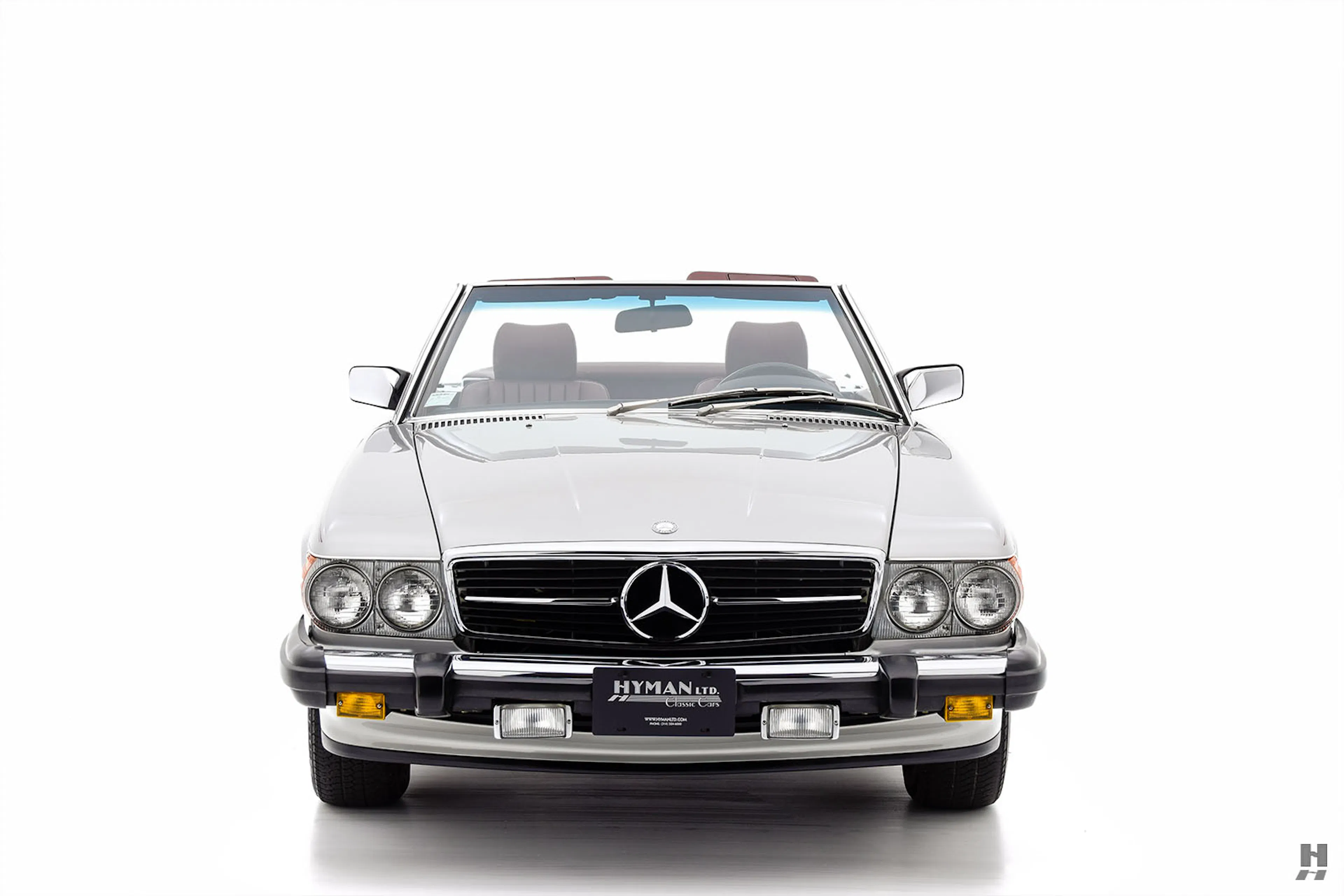 1986 Mercedes-Benz 560SL 2dr Roadster Courtesy of Hyman Ltd.