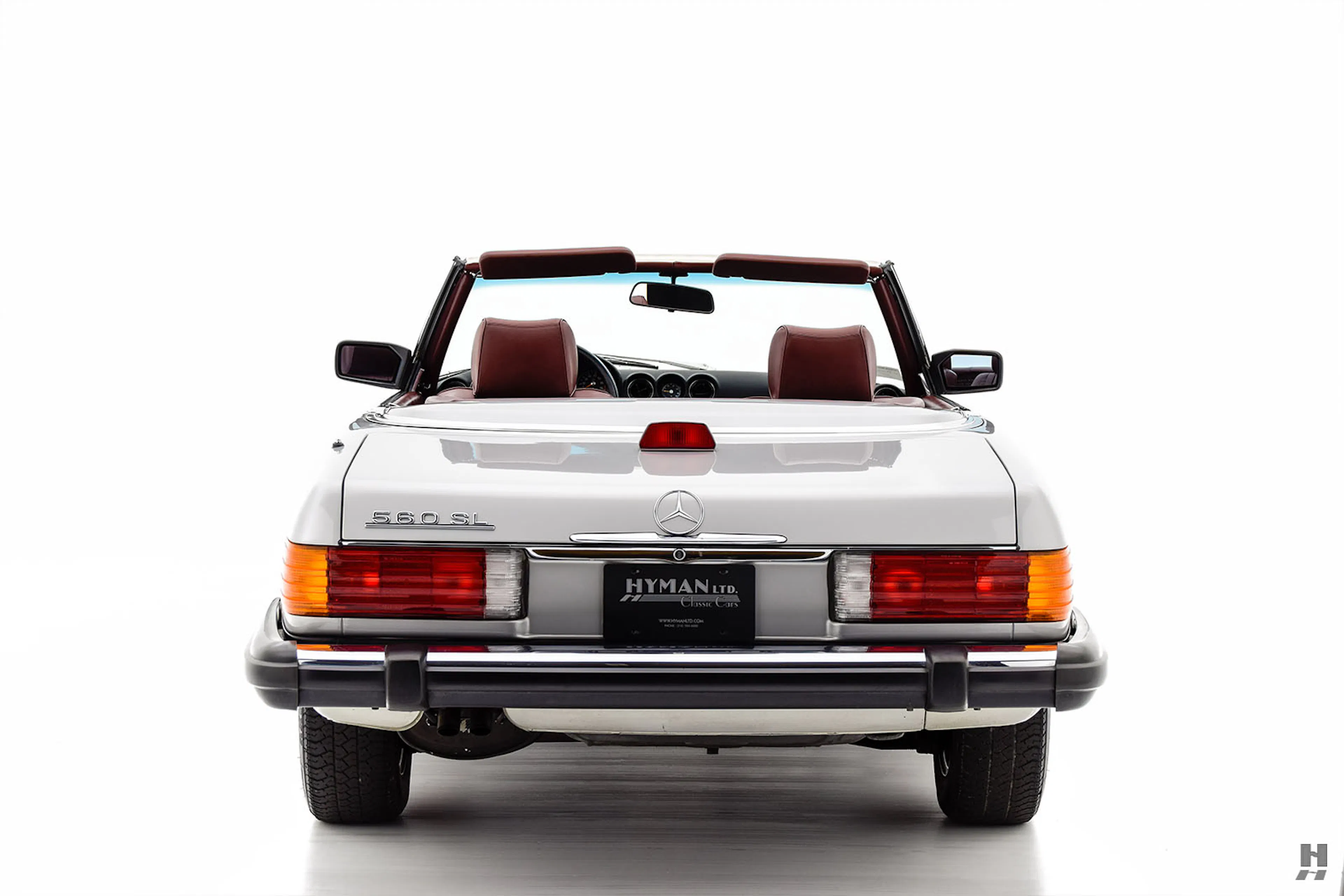 1986 Mercedes-Benz 560SL 2dr Roadster Courtesy of Hyman Ltd.