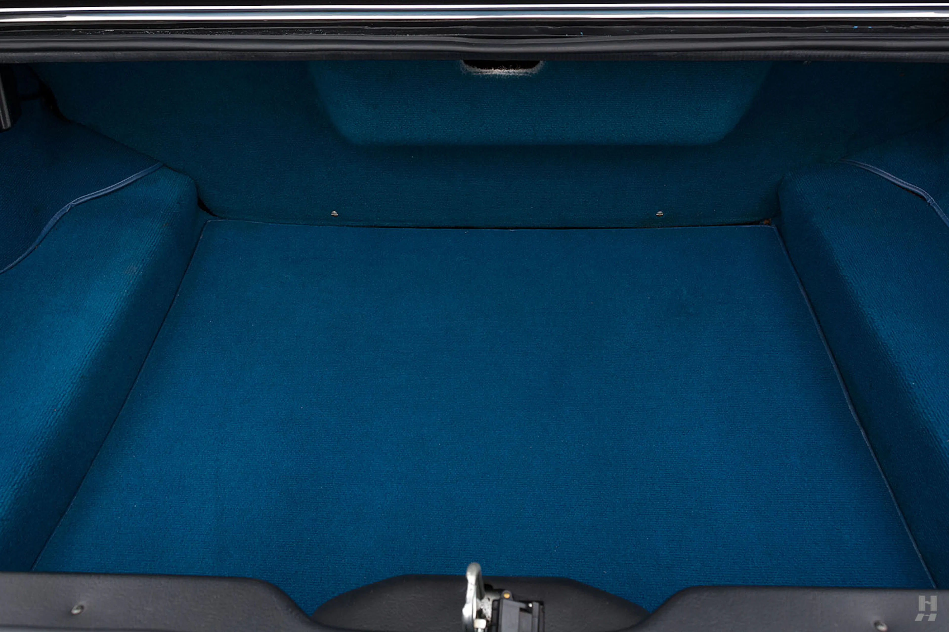 1987 Ferrari 412i 2dr 2+2 Coupe Courtesy of Hyman Ltd.