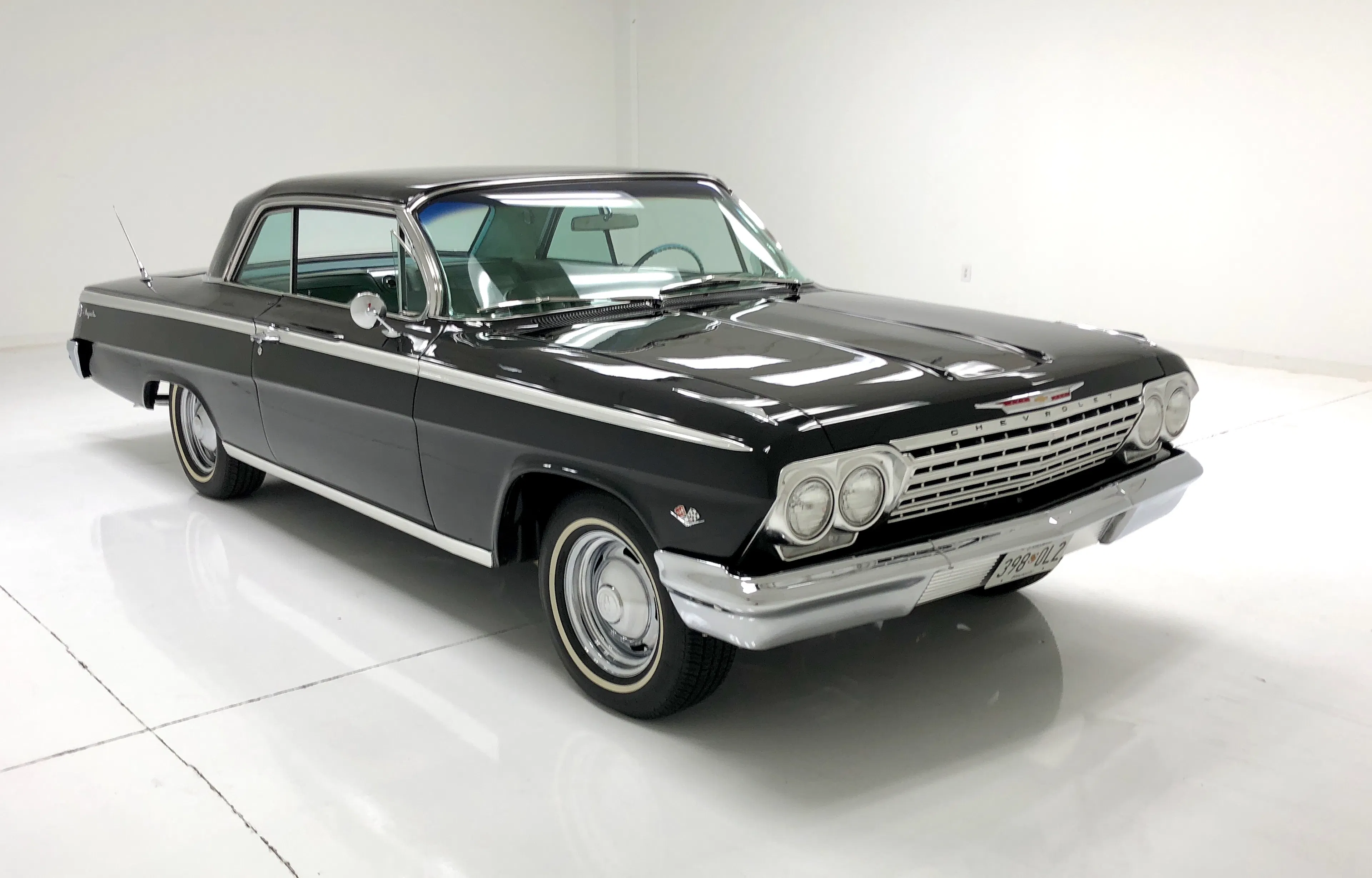 1962 Chevrolet Impala 2dr Sport Coupe Courtesy of Classic Auto Mall