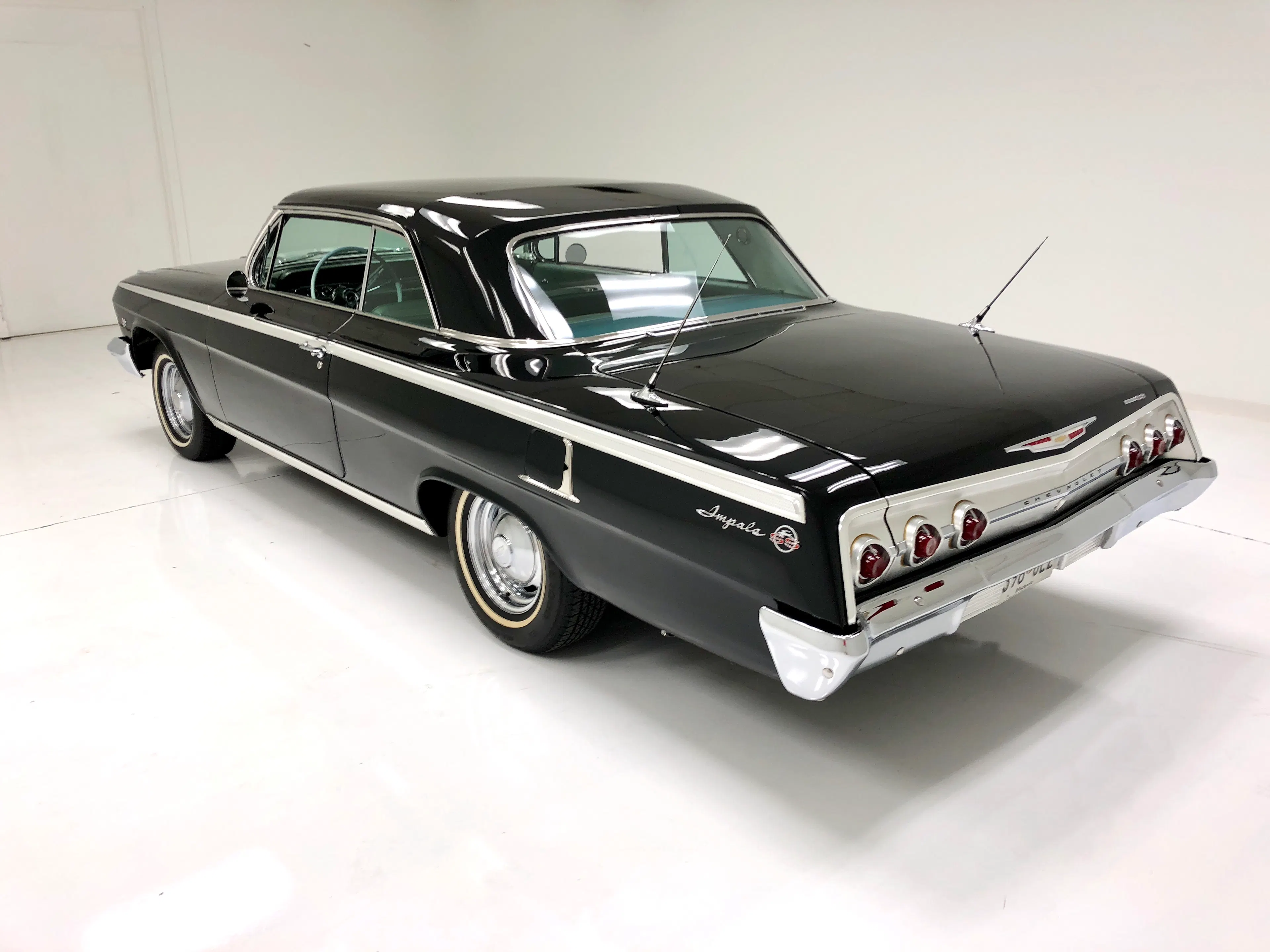 1962 Chevrolet Impala 2dr Sport Coupe Courtesy of Classic Auto Mall