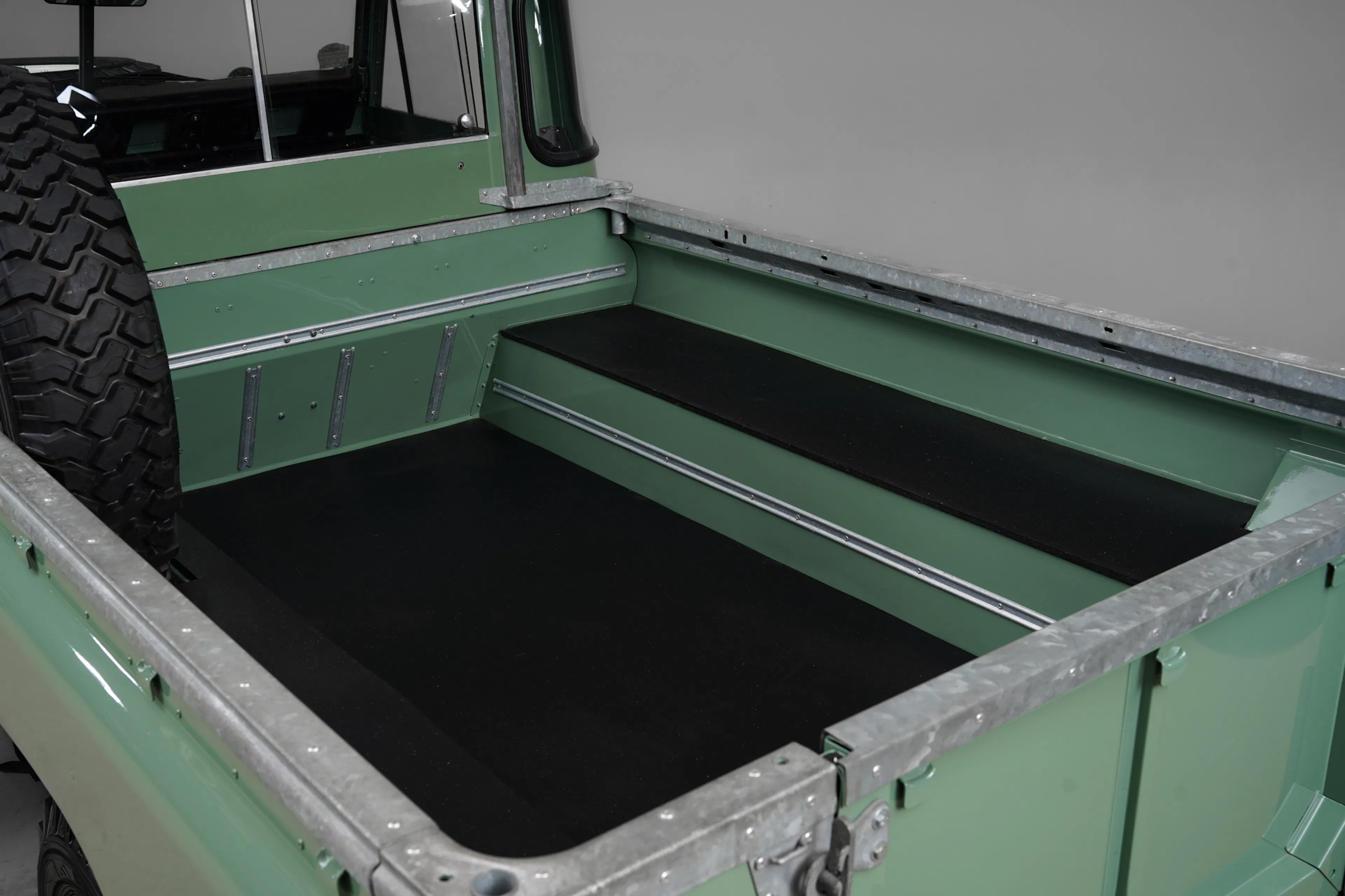 1971 Land Rover Series III 109 2dr Pickup 4x4 Courtesy of Canepa