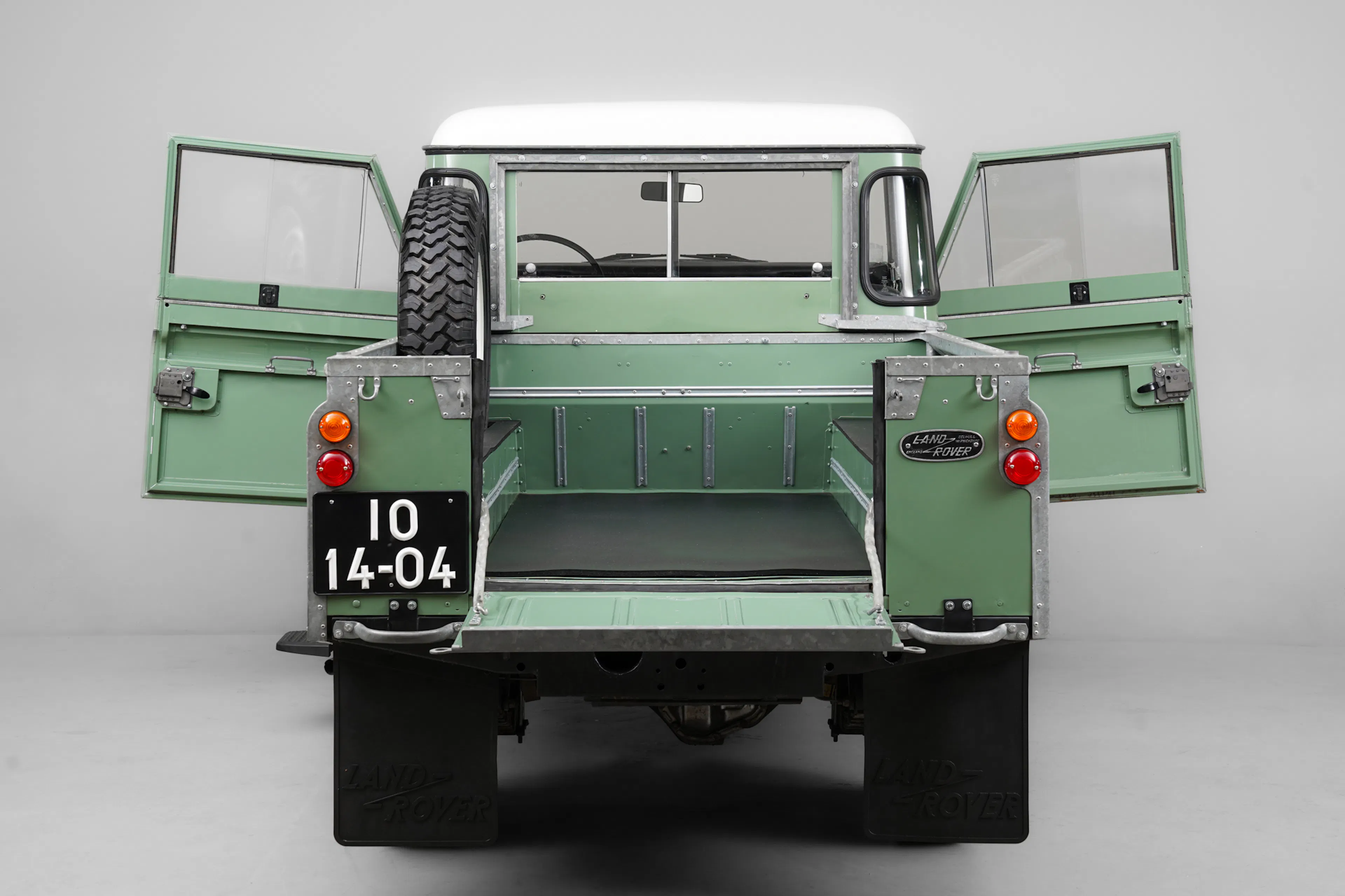 1971 Land Rover Series III 109 2dr Pickup 4x4 Courtesy of Canepa