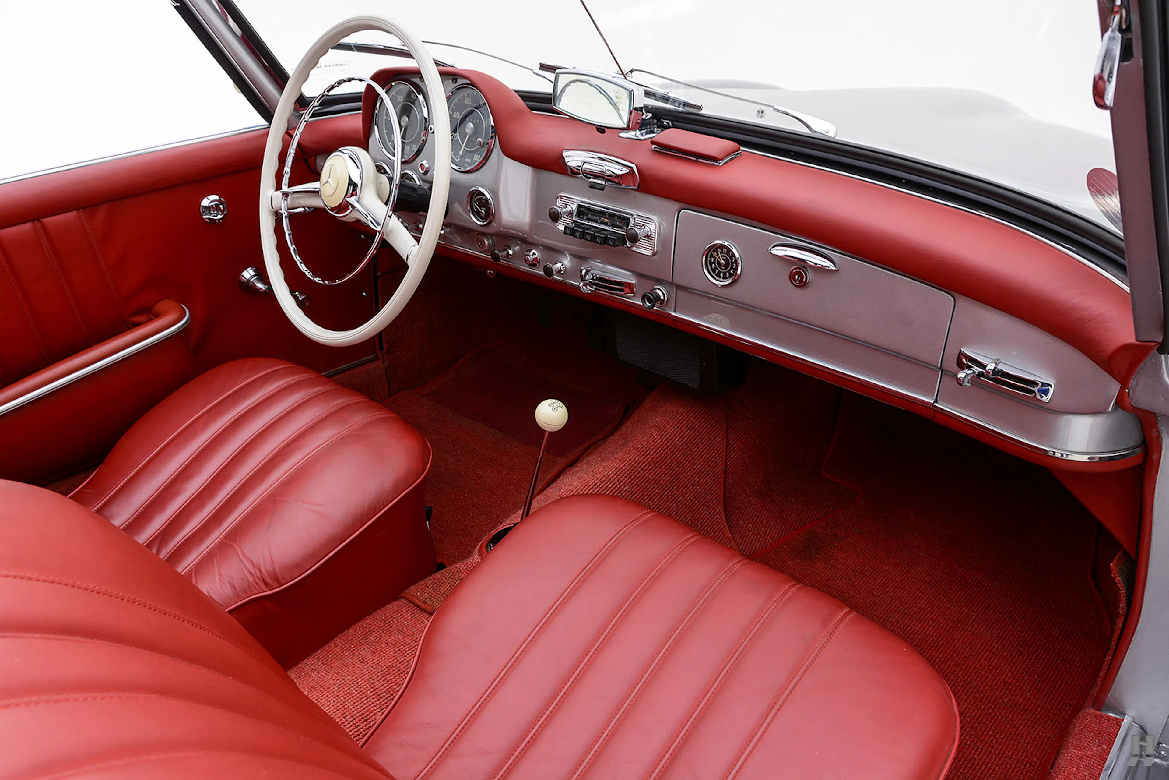 1962 Mercedes-Benz 190SL 2dr Convertible Courtesy of Hyman Ltd.