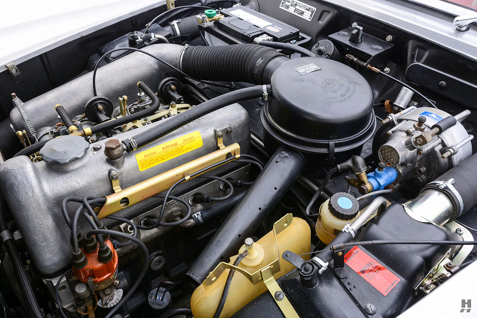 1962 Mercedes-Benz 190SL 2dr Convertible Courtesy of Hyman Ltd.