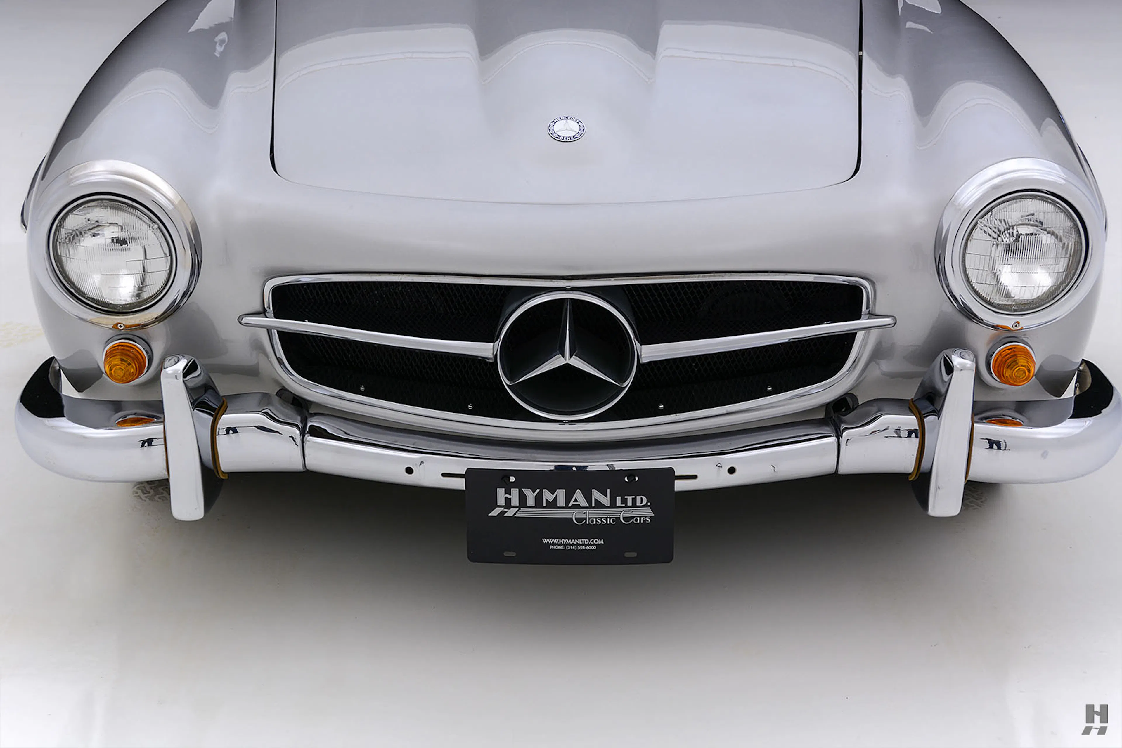 1962 Mercedes-Benz 190SL 2dr Convertible Courtesy of Hyman Ltd.