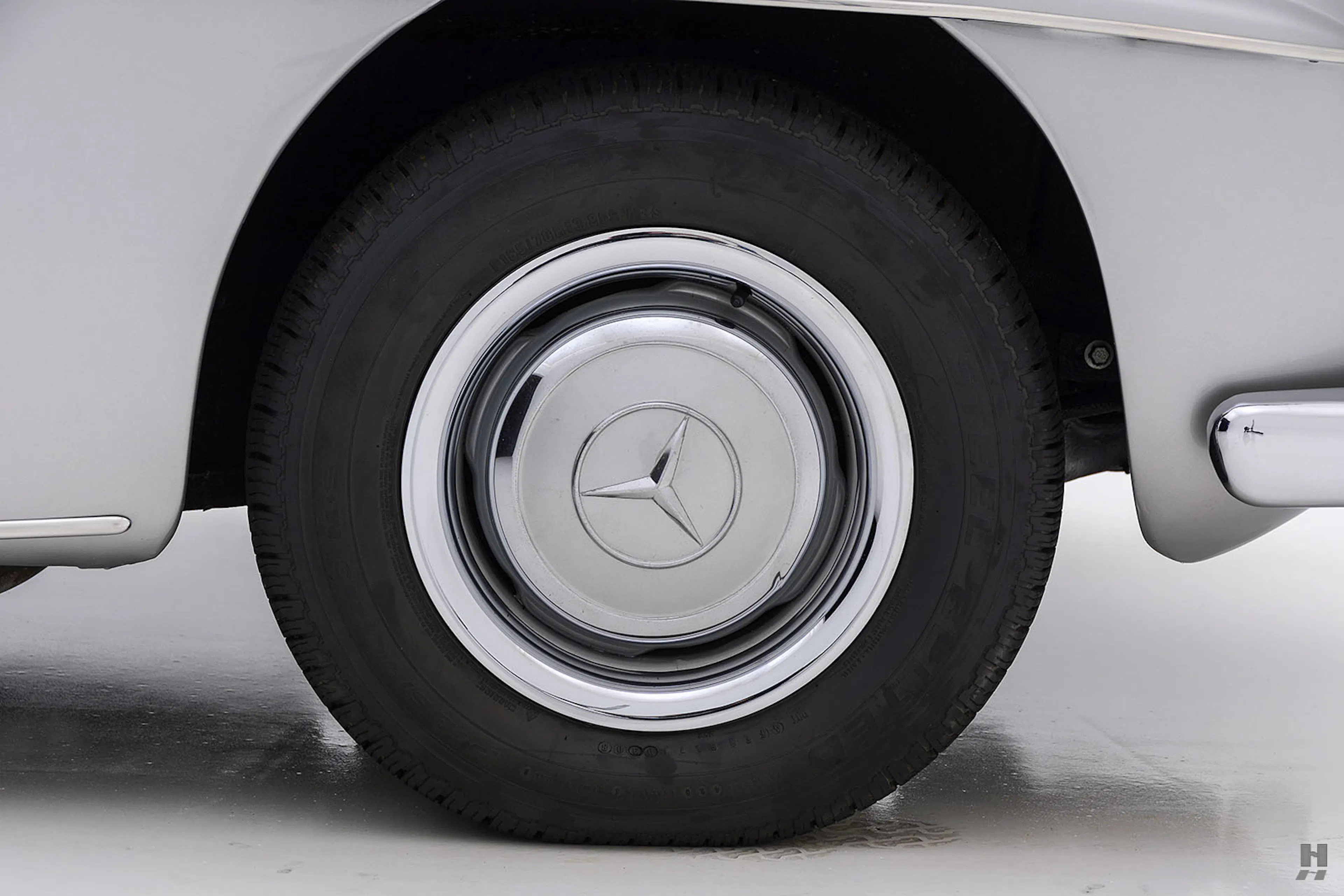 1962 Mercedes-Benz 190SL 2dr Convertible Courtesy of Hyman Ltd.