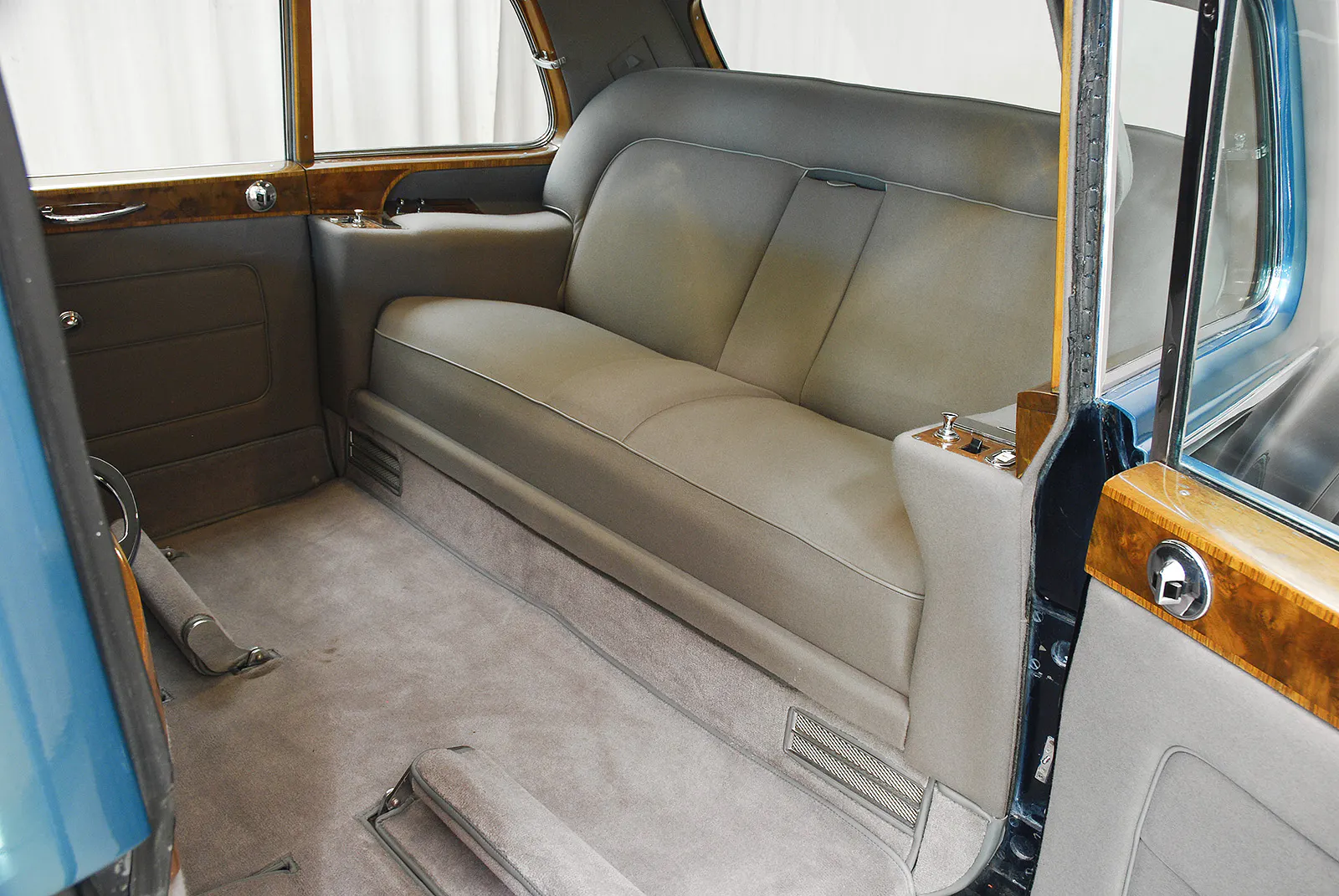 1962 Rolls-Royce Phantom V Mulliner Park Ward 4dr Limousine Courtesy of Hyman Ltd.