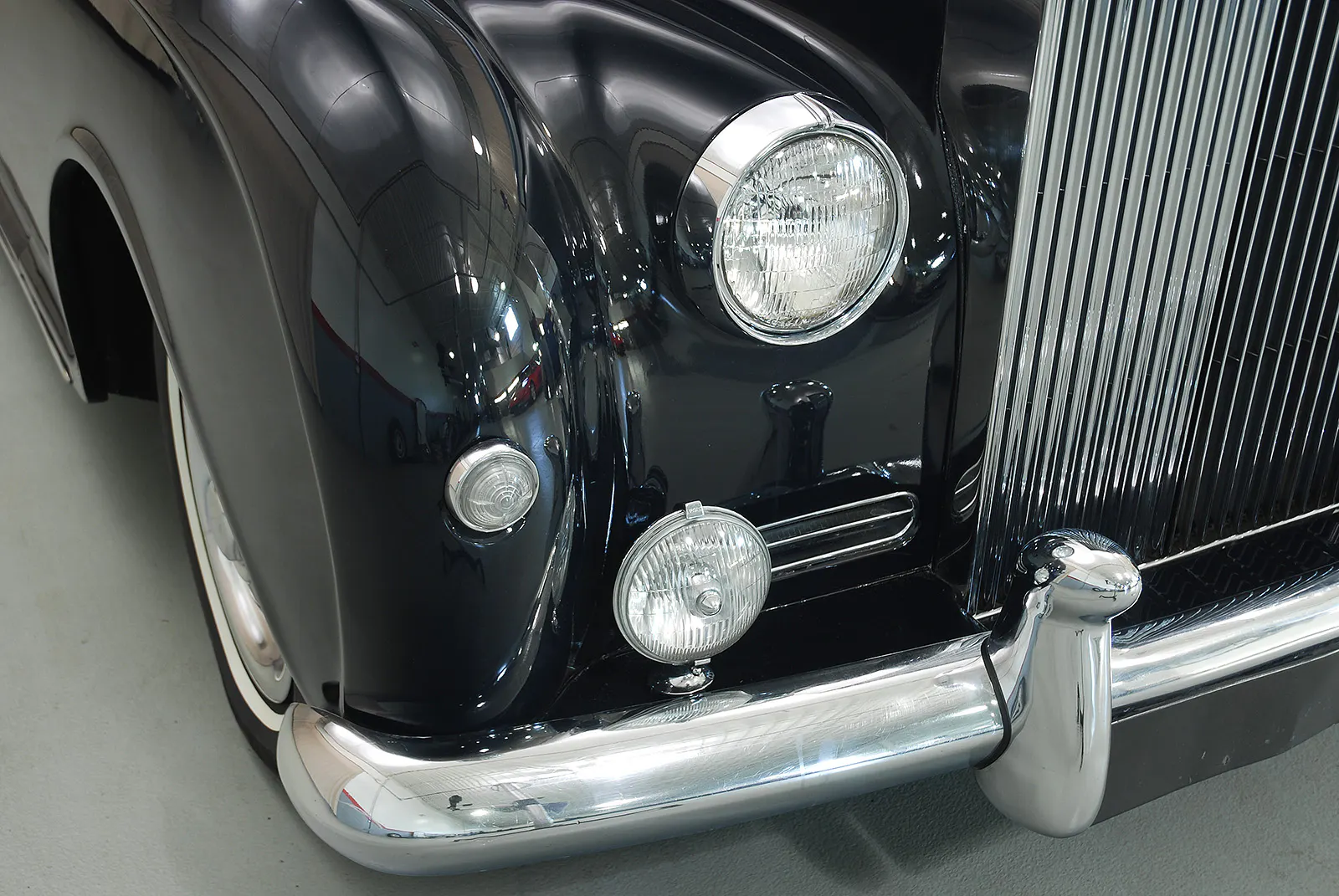 1962 Rolls-Royce Phantom V Mulliner Park Ward 4dr Limousine Courtesy of Hyman Ltd.