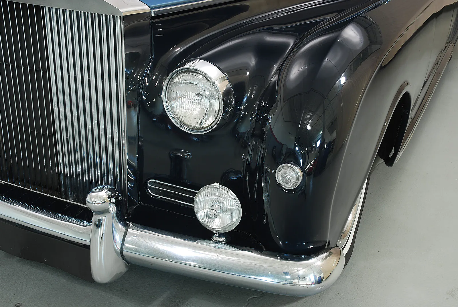 1962 Rolls-Royce Phantom V Mulliner Park Ward 4dr Limousine Courtesy of Hyman Ltd.