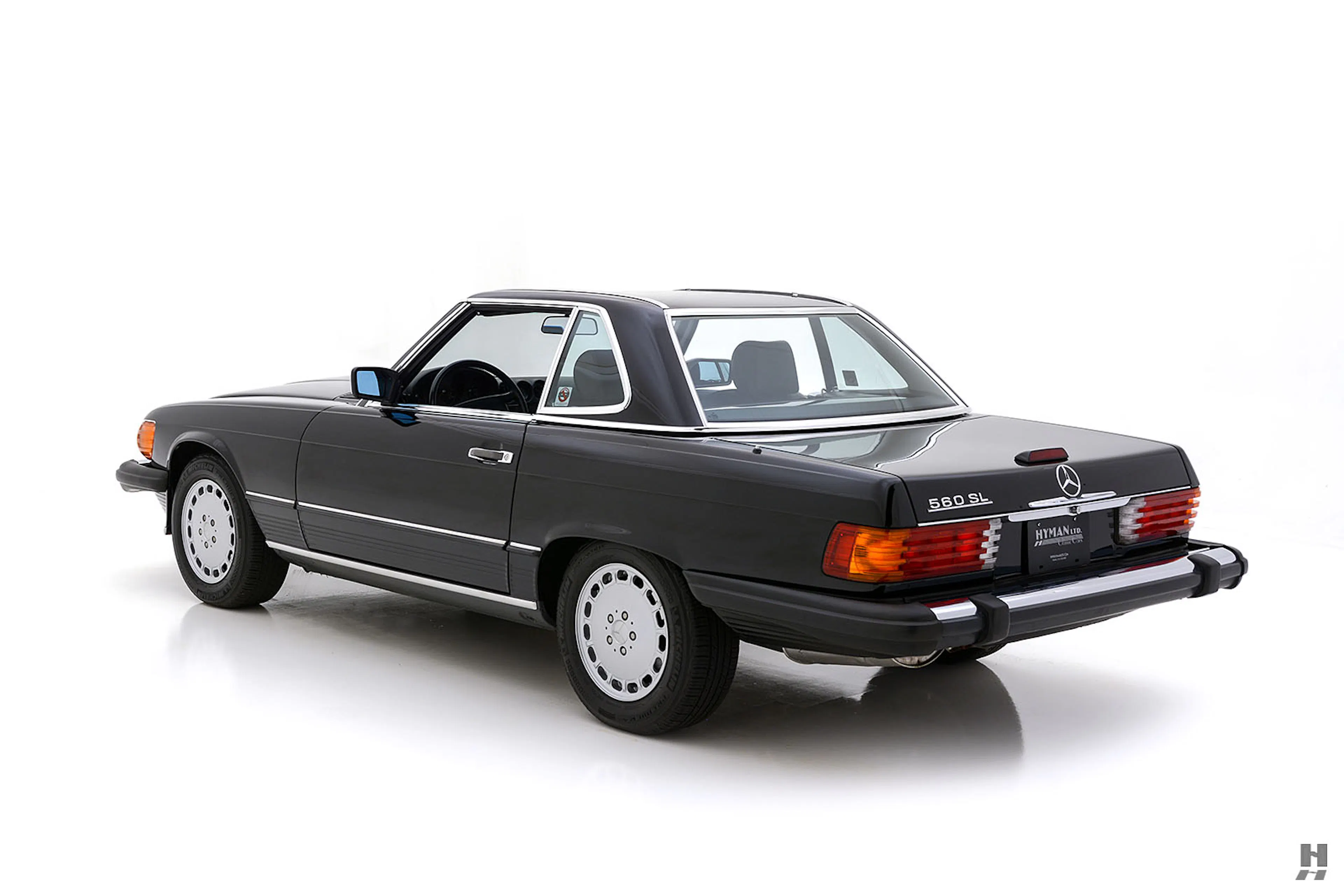 1989 Mercedes-Benz 560SL 2dr Roadster Courtesy of Hyman Ltd.