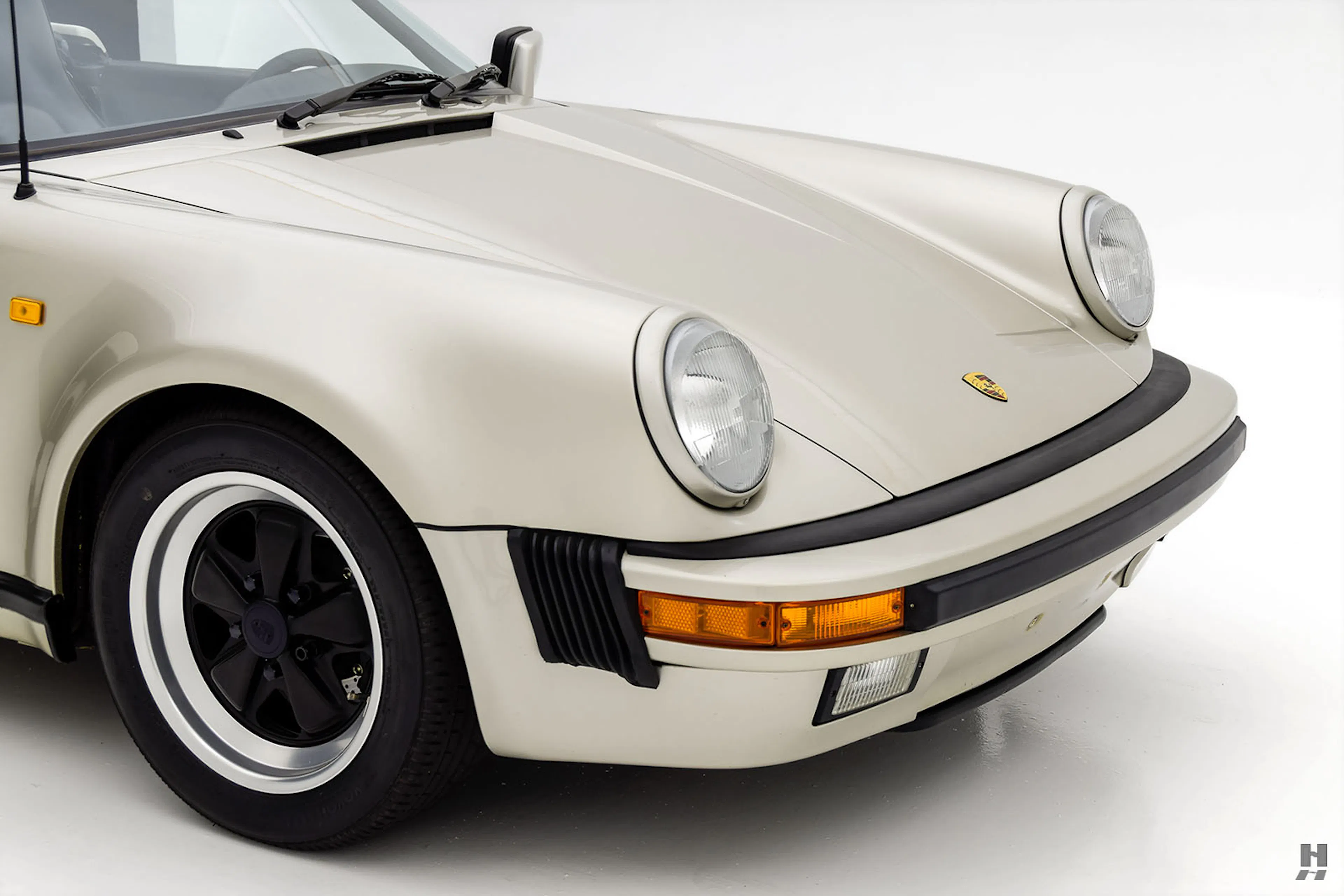 1989 Porsche 911 Carrera 2dr Speedster Courtesy of Hyman Ltd.