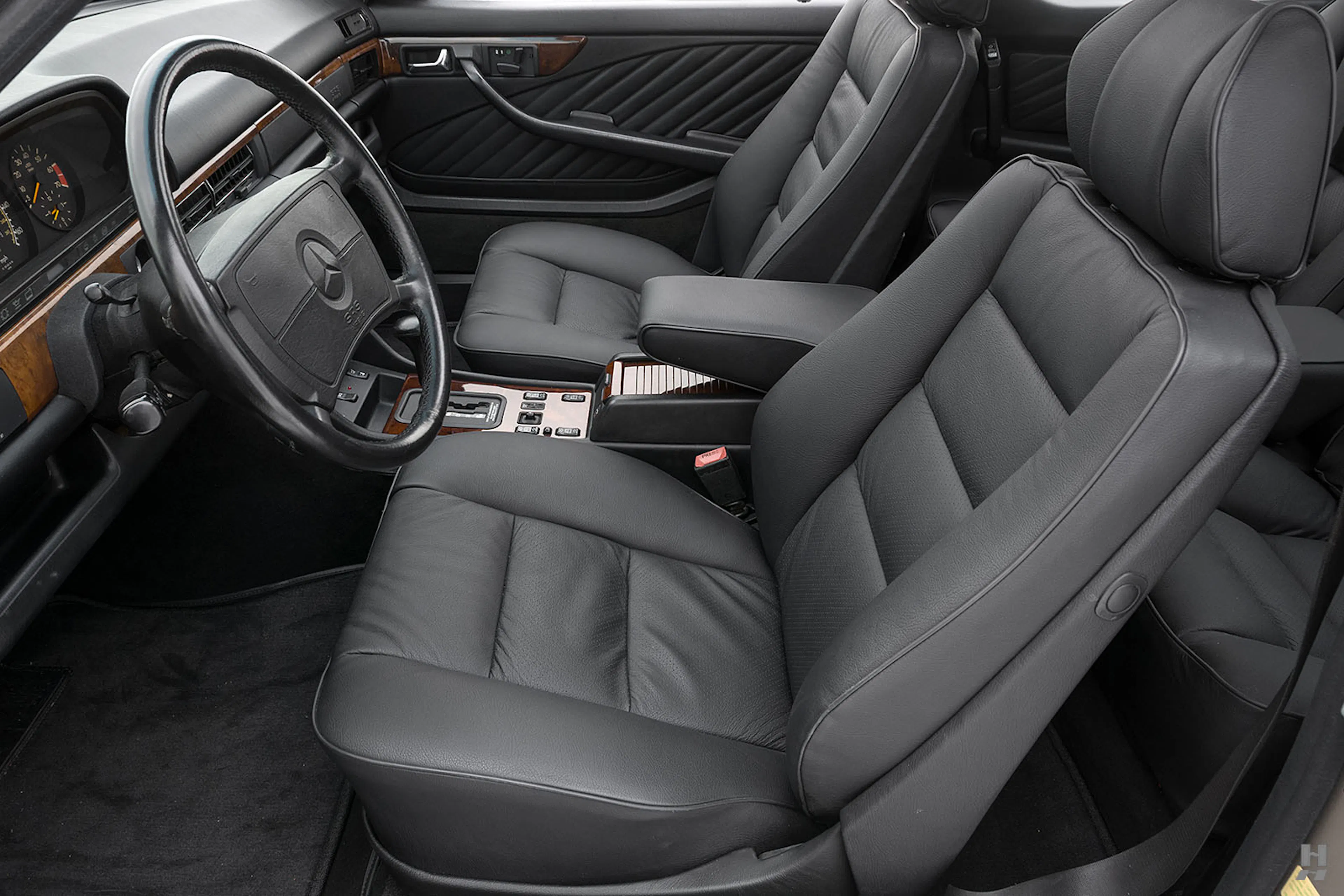 1991 Mercedes-Benz 560SEC 2dr Coupe Courtesy of Hyman Ltd.
