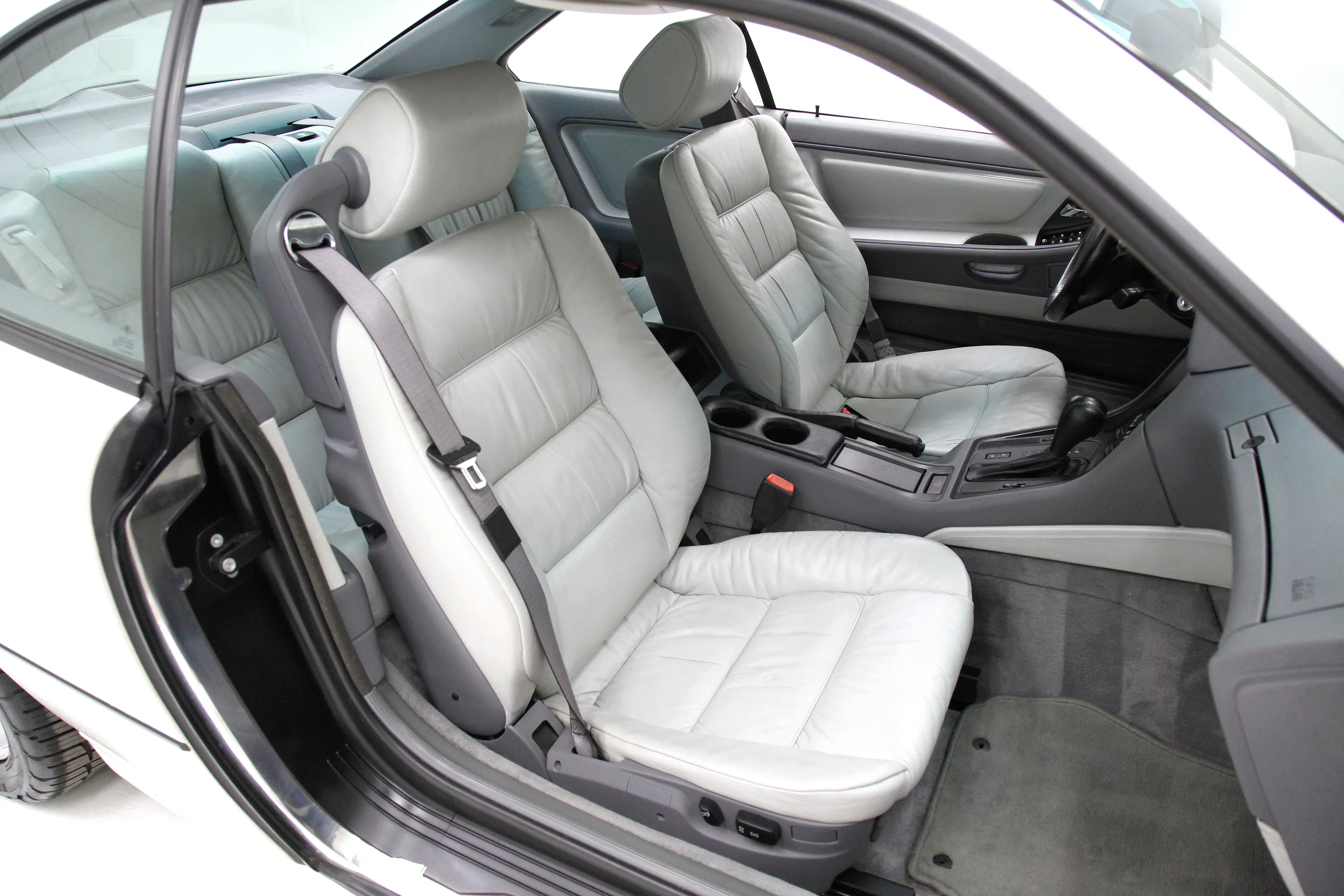 1993 BMW 850Ci coupe courtesy Classic Auto Mall