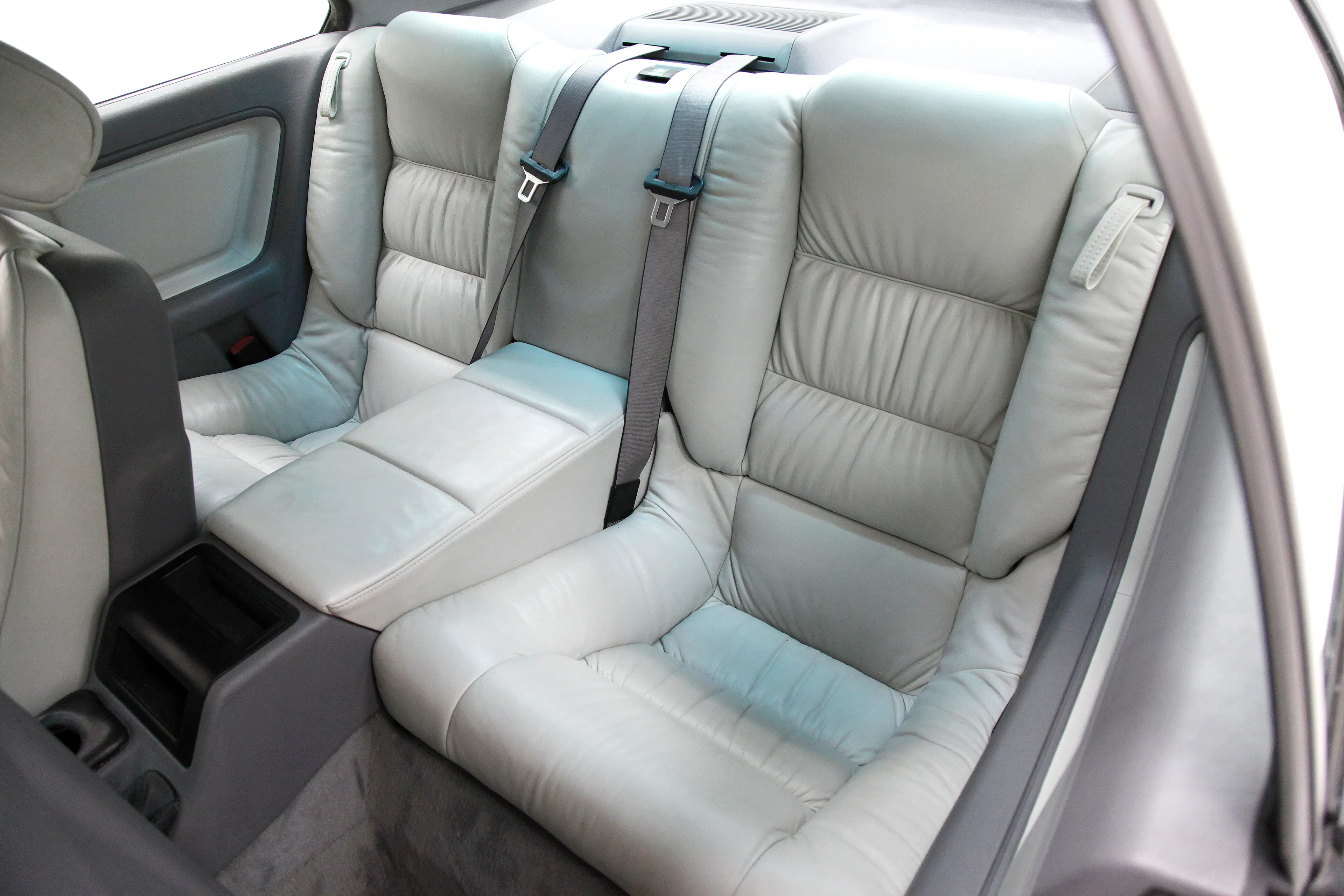 1993 BMW 850Ci coupe courtesy Classic Auto Mall