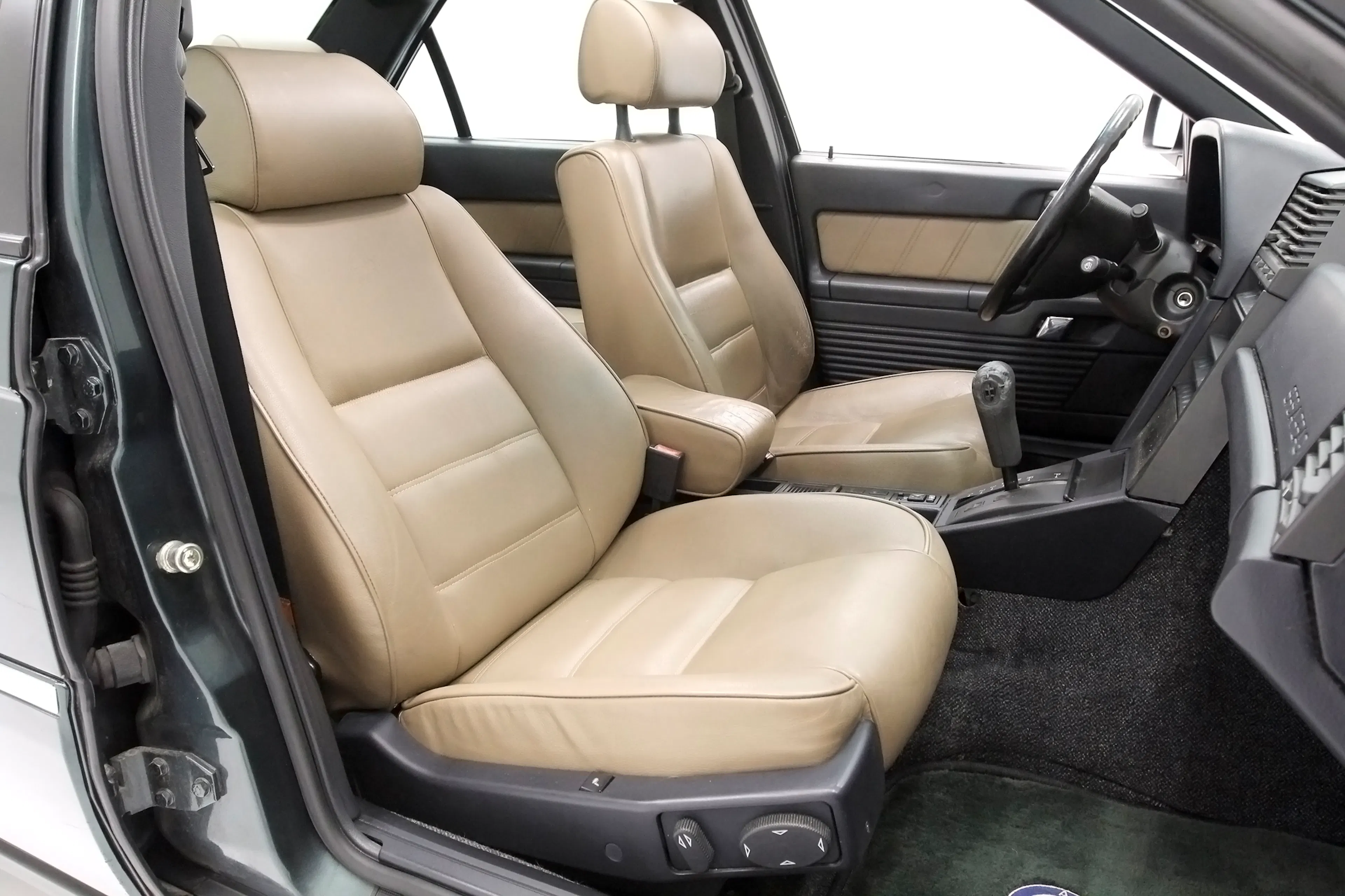 1995 Alfa Romeo 164 LS sedan courtesy Classic Auto Mall