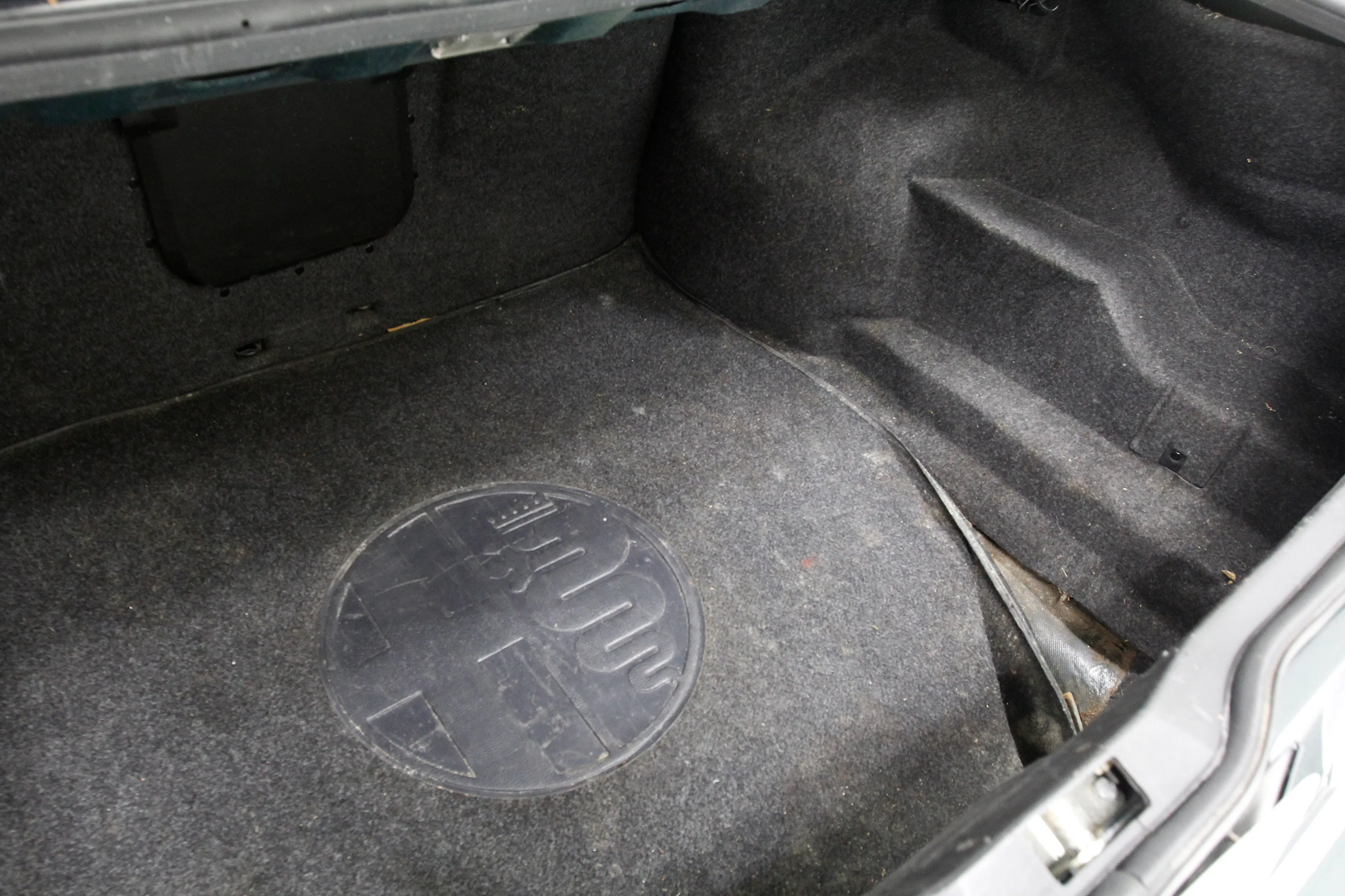 1995 Alfa Romeo 164 LS sedan courtesy Classic Auto Mall