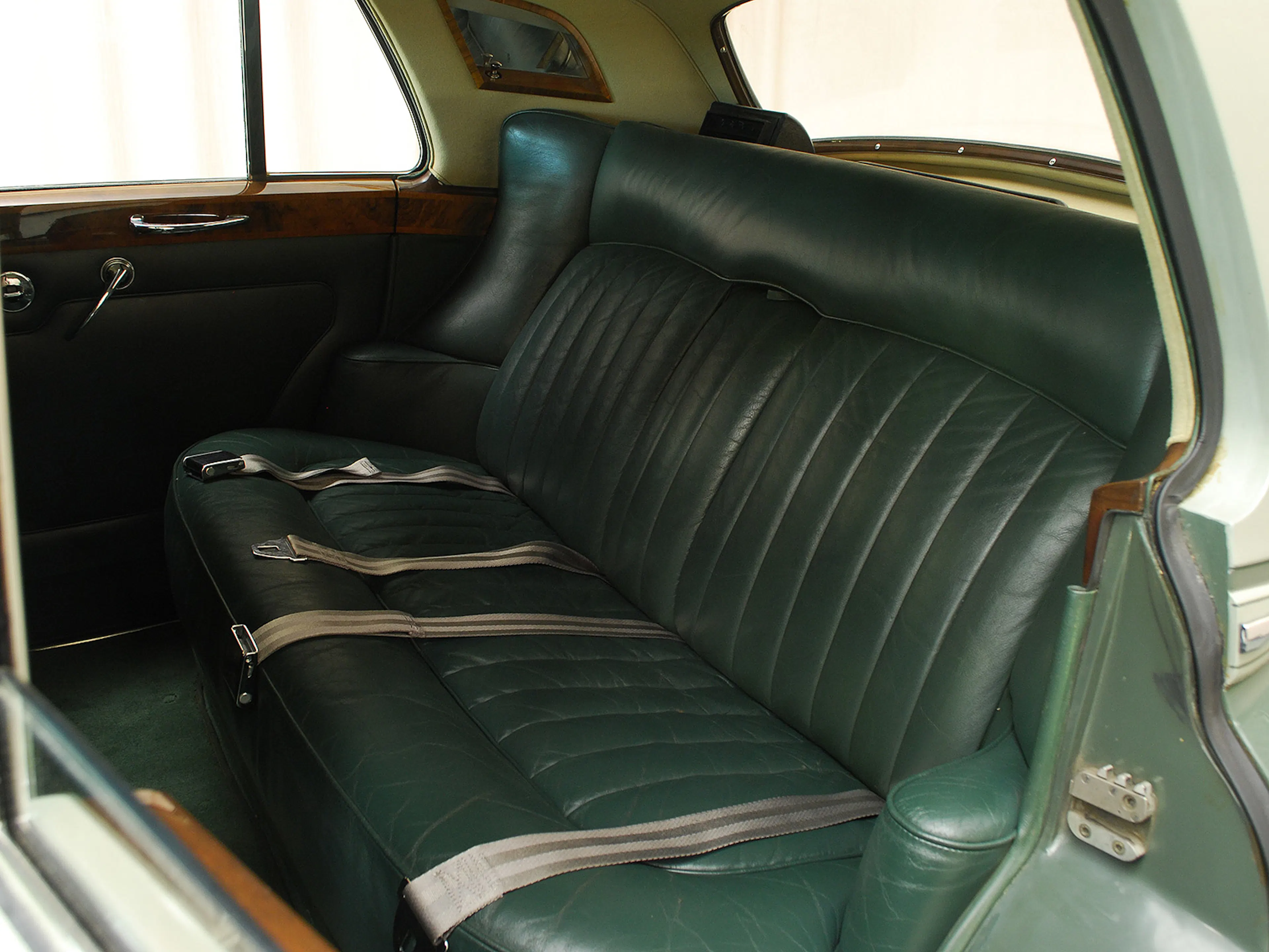 1964 Bentley S3 4dr Sedan Courtesy of Hyman Ltd.
