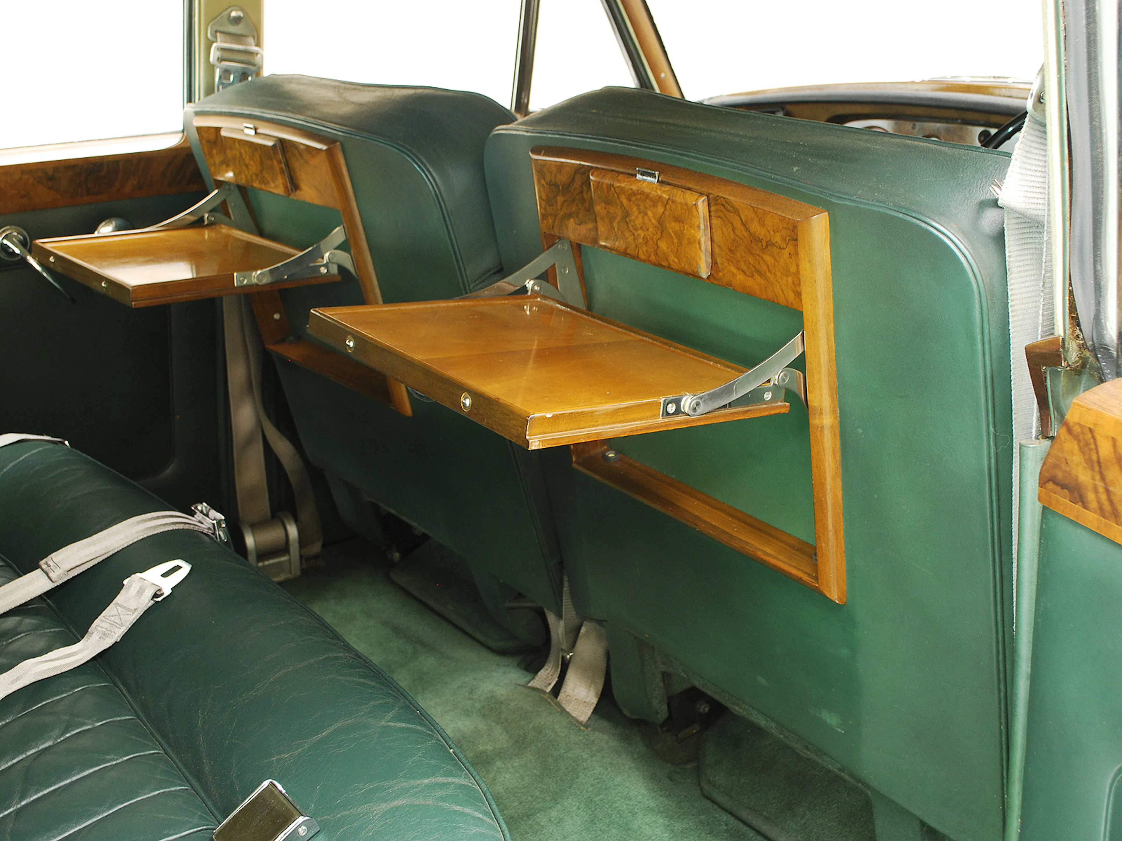 1964 Bentley S3 4dr Sedan Courtesy of Hyman Ltd.