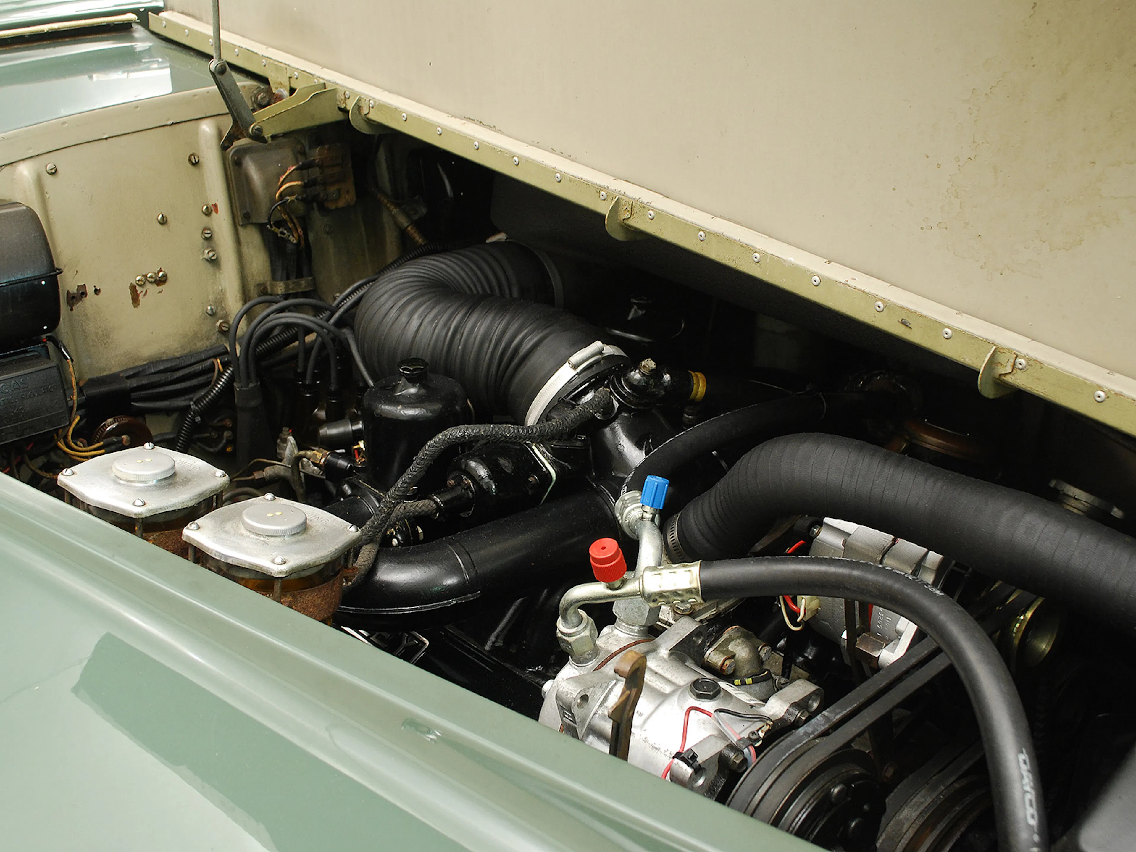 1964 Bentley S3 4dr Sedan Courtesy of Hyman Ltd.