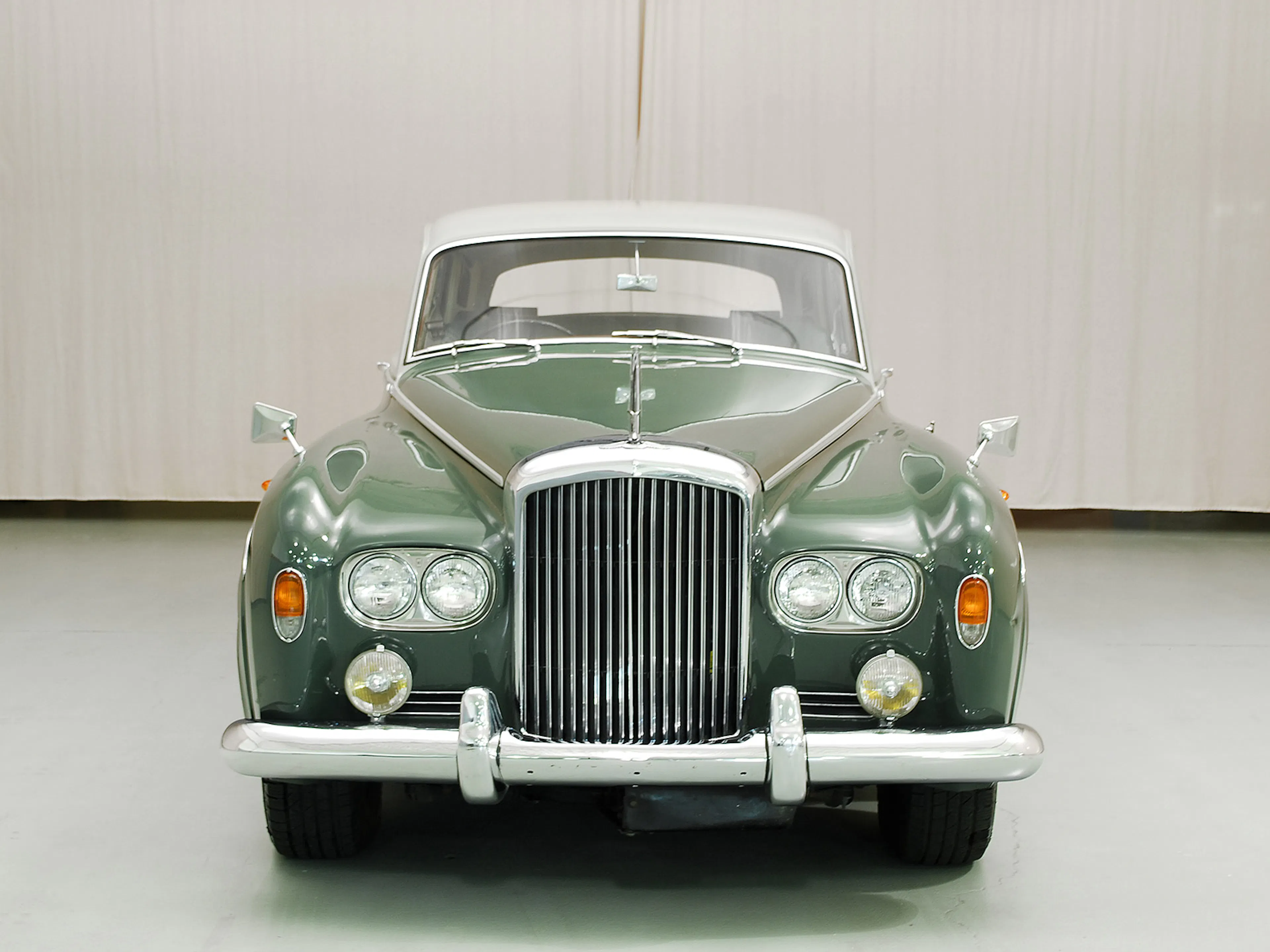 1964 Bentley S3 4dr Sedan Courtesy of Hyman Ltd.