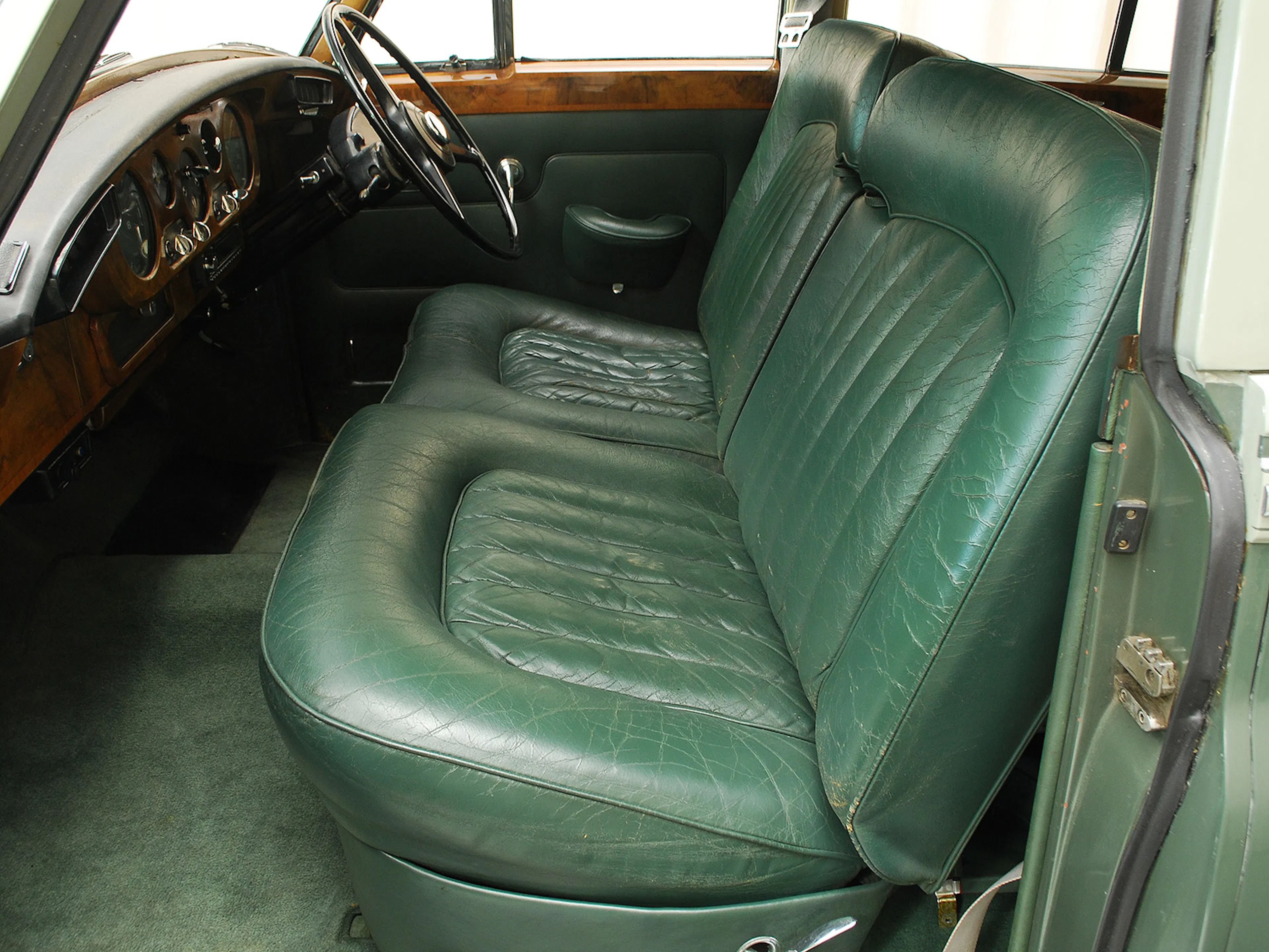 1964 Bentley S3 4dr Sedan Courtesy of Hyman Ltd.