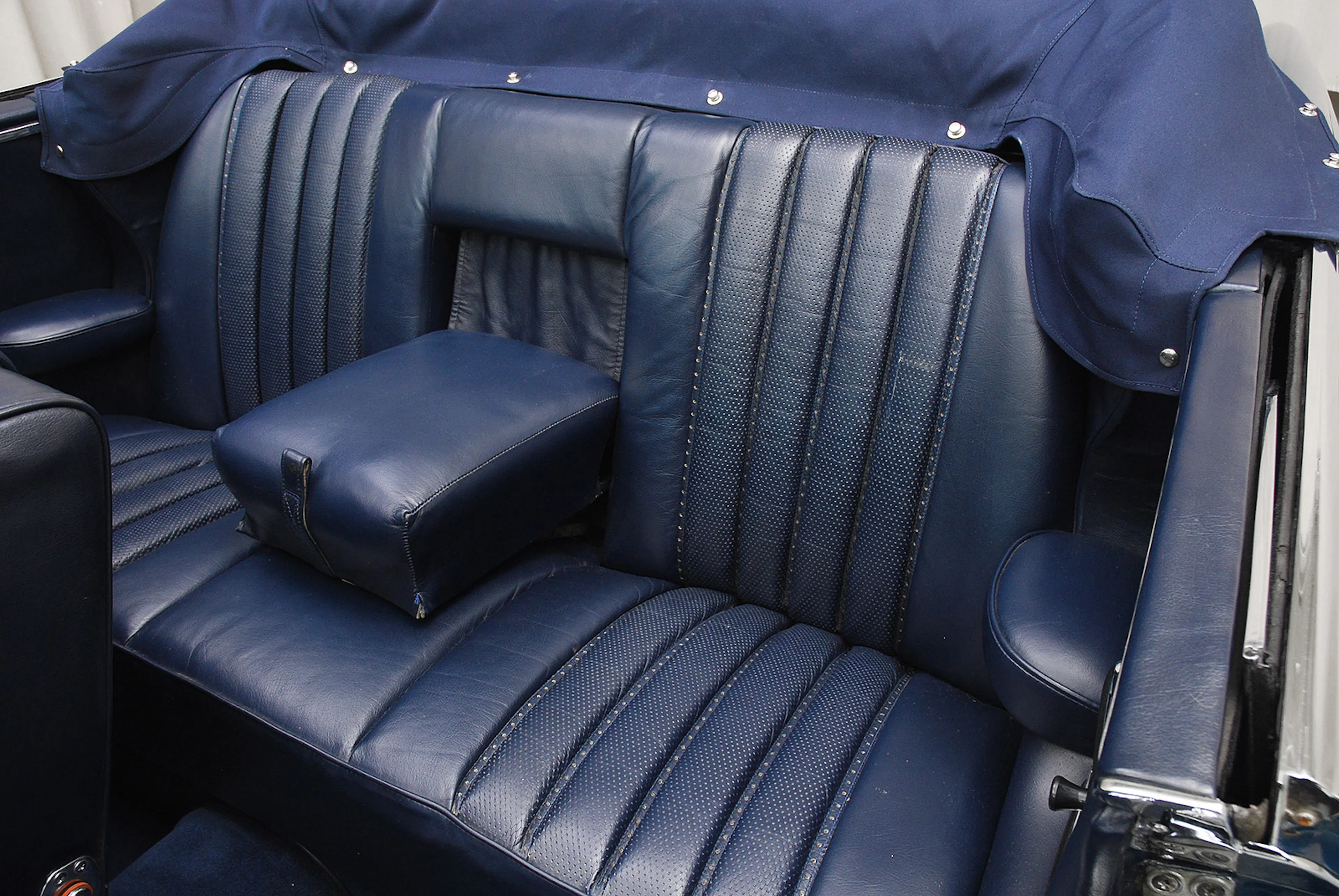 1964 Mercedes-Benz 220SEb 2dr Cabriolet Courtesy of Hyman Ltd.