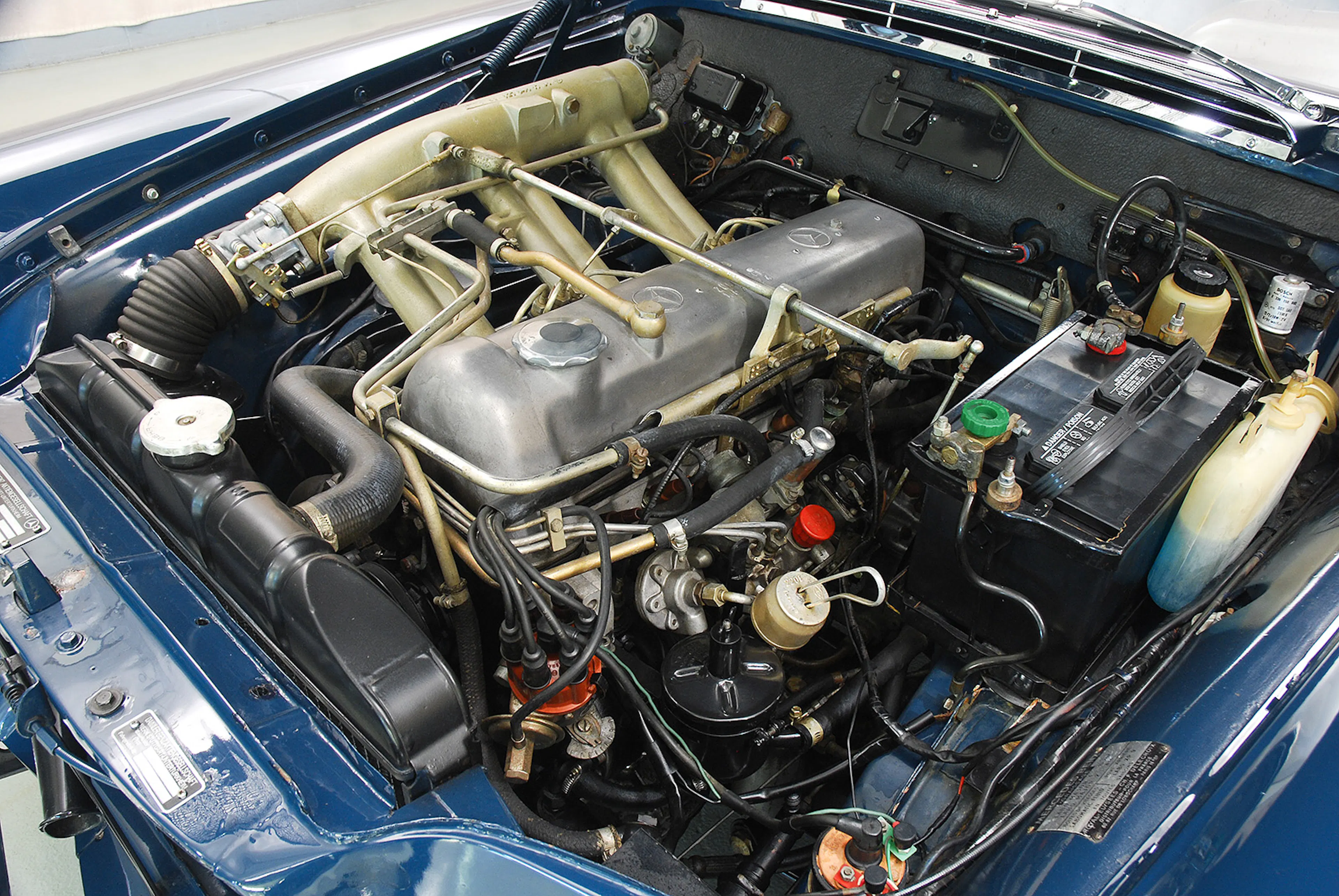 1964 Mercedes-Benz 220SEb 2dr Cabriolet Courtesy of Hyman Ltd.