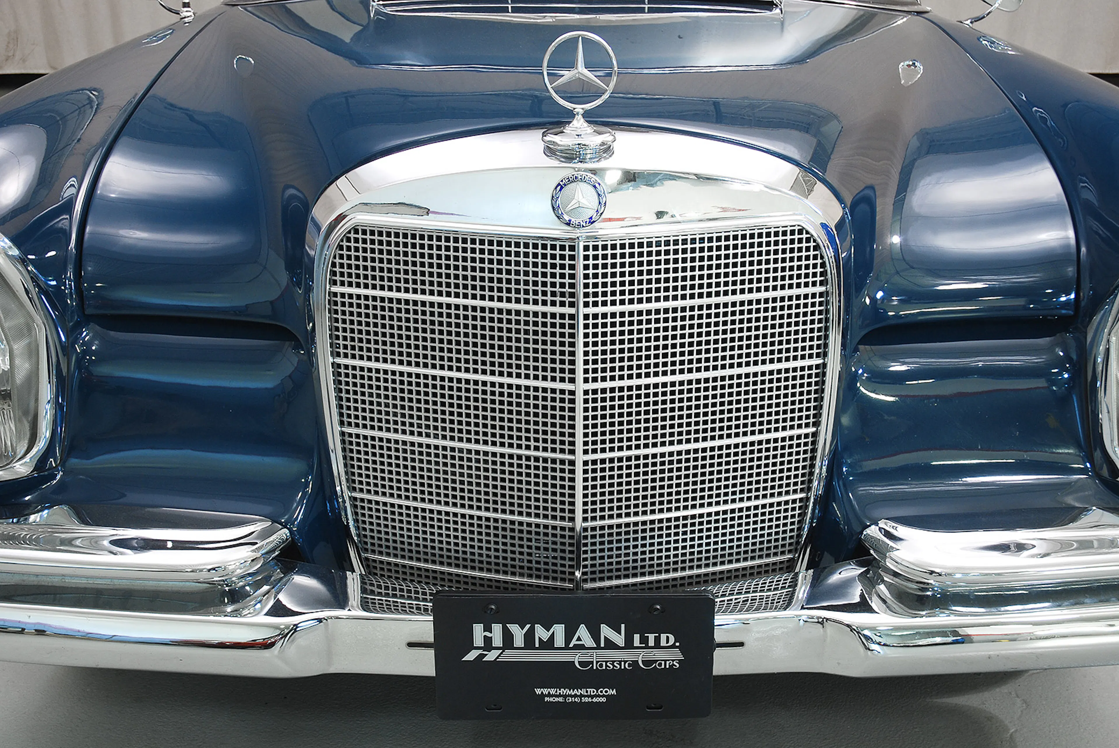 1964 Mercedes-Benz 220SEb 2dr Cabriolet Courtesy of Hyman Ltd.