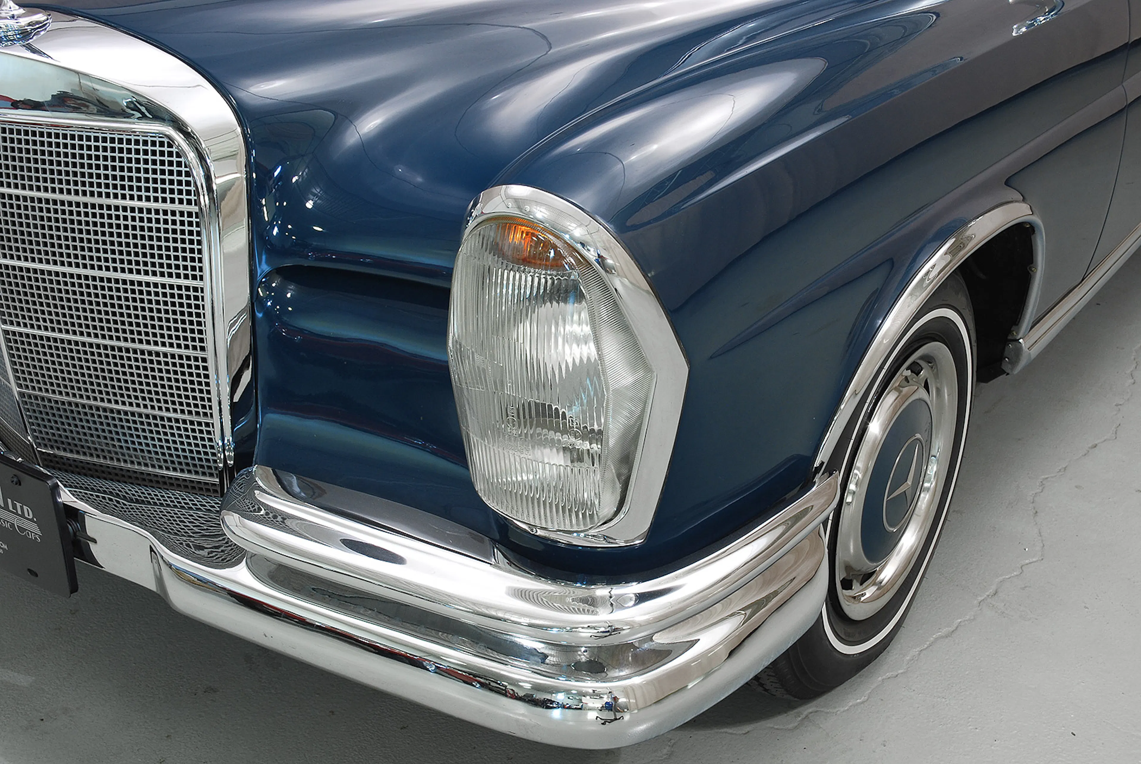 1964 Mercedes-Benz 220SEb 2dr Cabriolet Courtesy of Hyman Ltd.