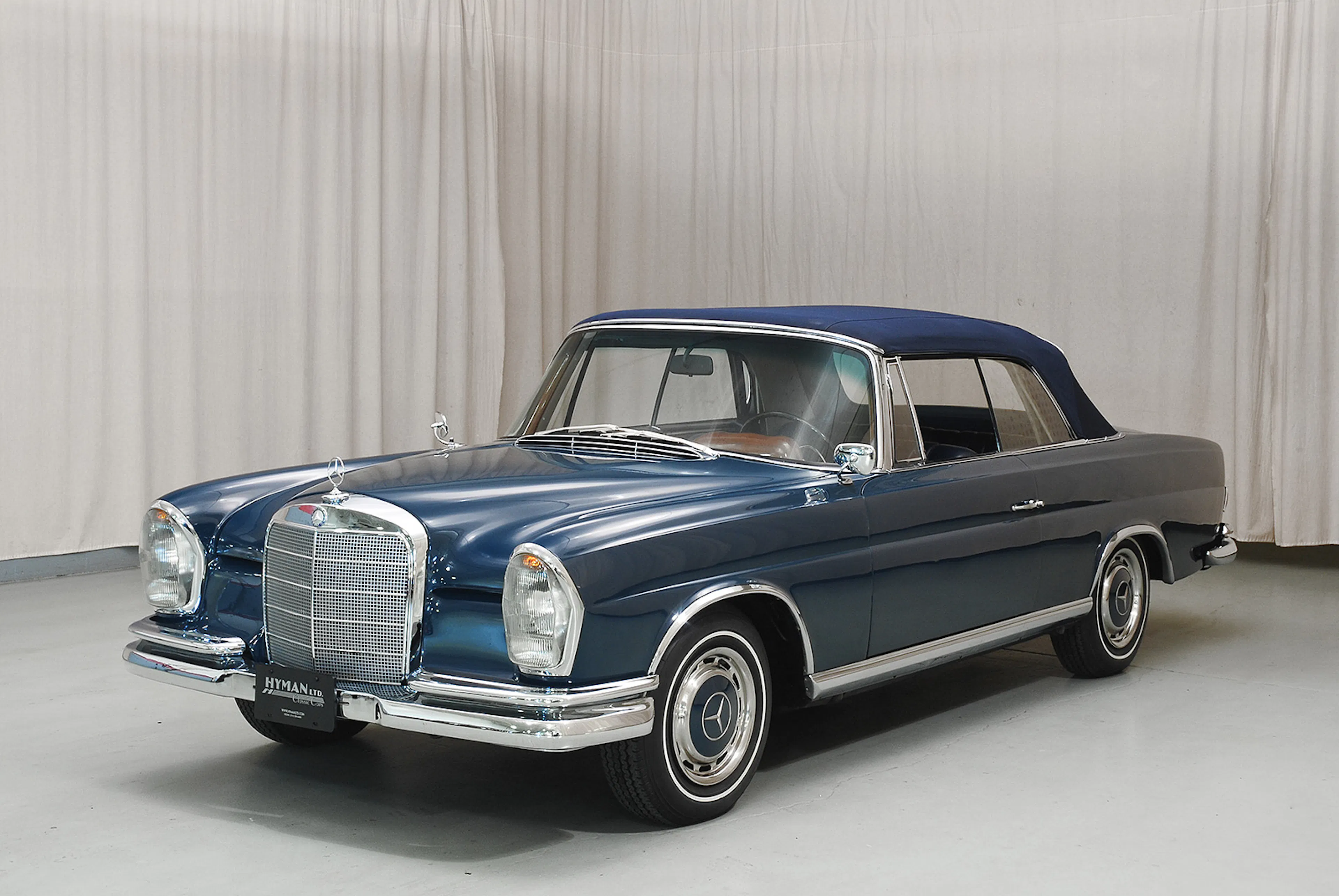 1964 Mercedes-Benz 220SEb 2dr Cabriolet Courtesy of Hyman Ltd.