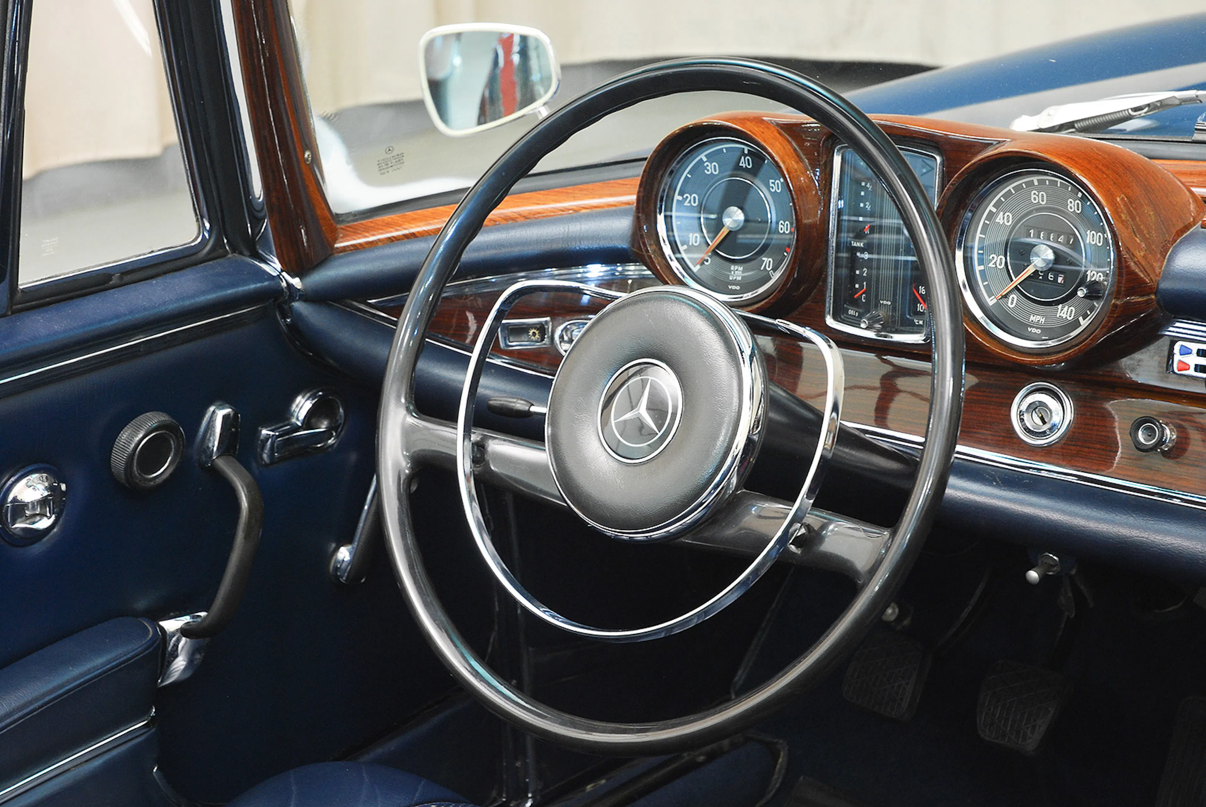 1964 Mercedes-Benz 220SEb 2dr Cabriolet Courtesy of Hyman Ltd.