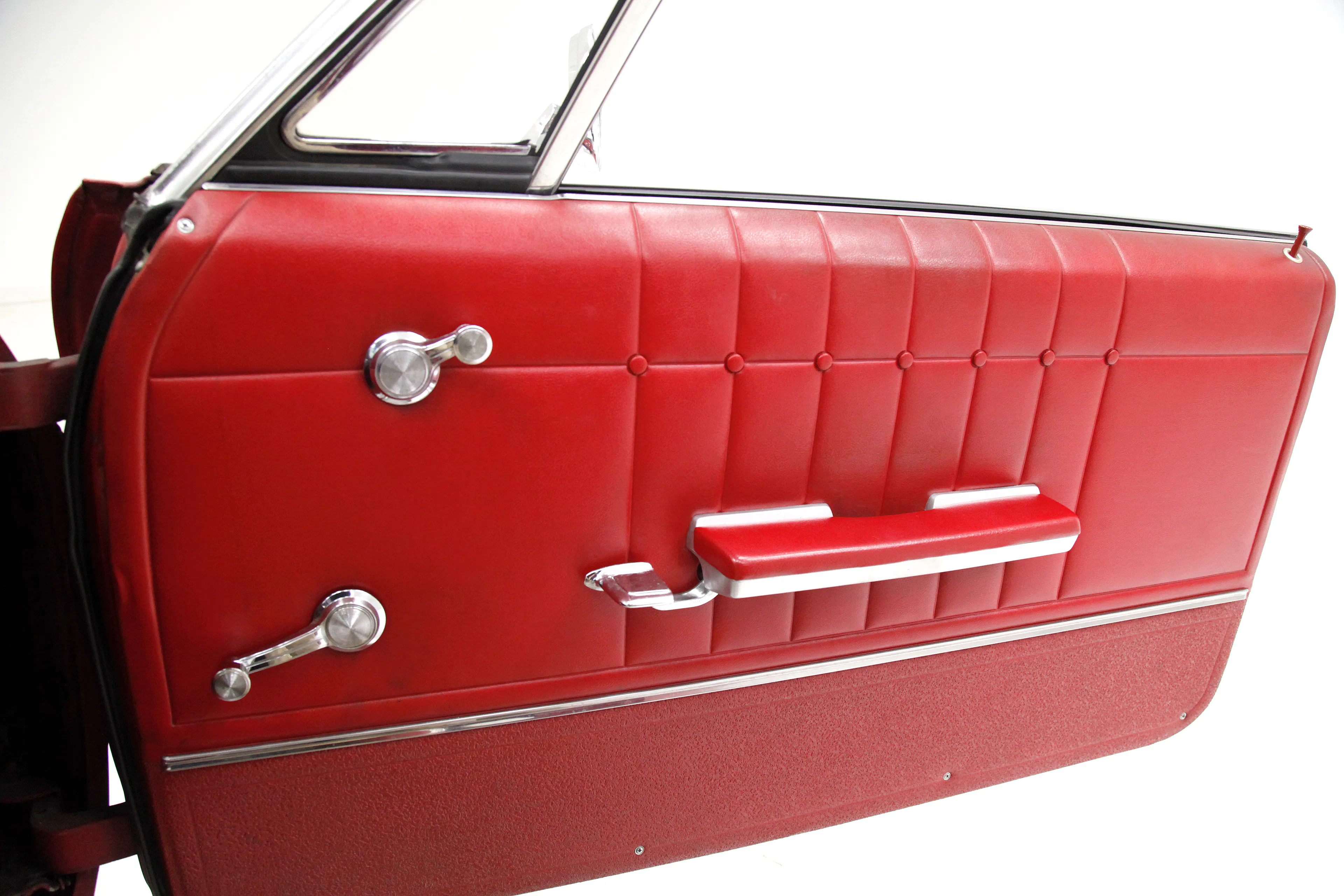 1965 Chevrolet Impala 2dr Convertible Courtesy of Classic Auto Mall