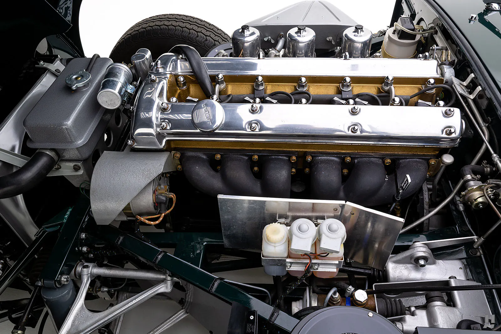 1965 Jaguar E-Type SI 4.2 2dr Roadster Courtesy of Hyman Ltd.