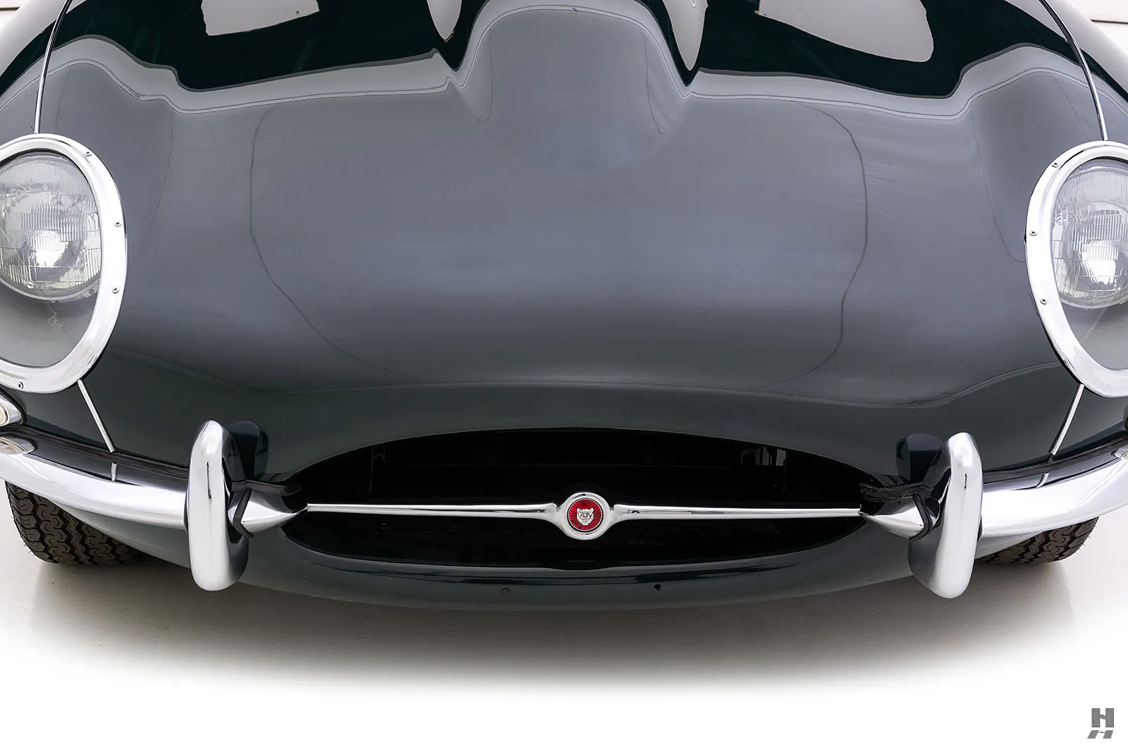 1965 Jaguar E-Type SI 4.2 2dr Roadster Courtesy of Hyman Ltd.