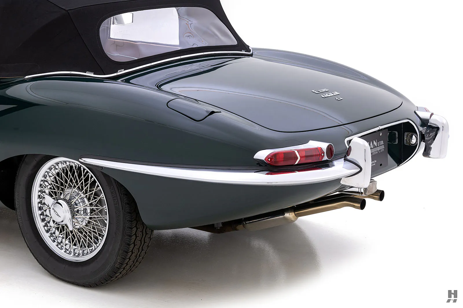 1965 Jaguar E-Type SI 4.2 2dr Roadster Courtesy of Hyman Ltd.