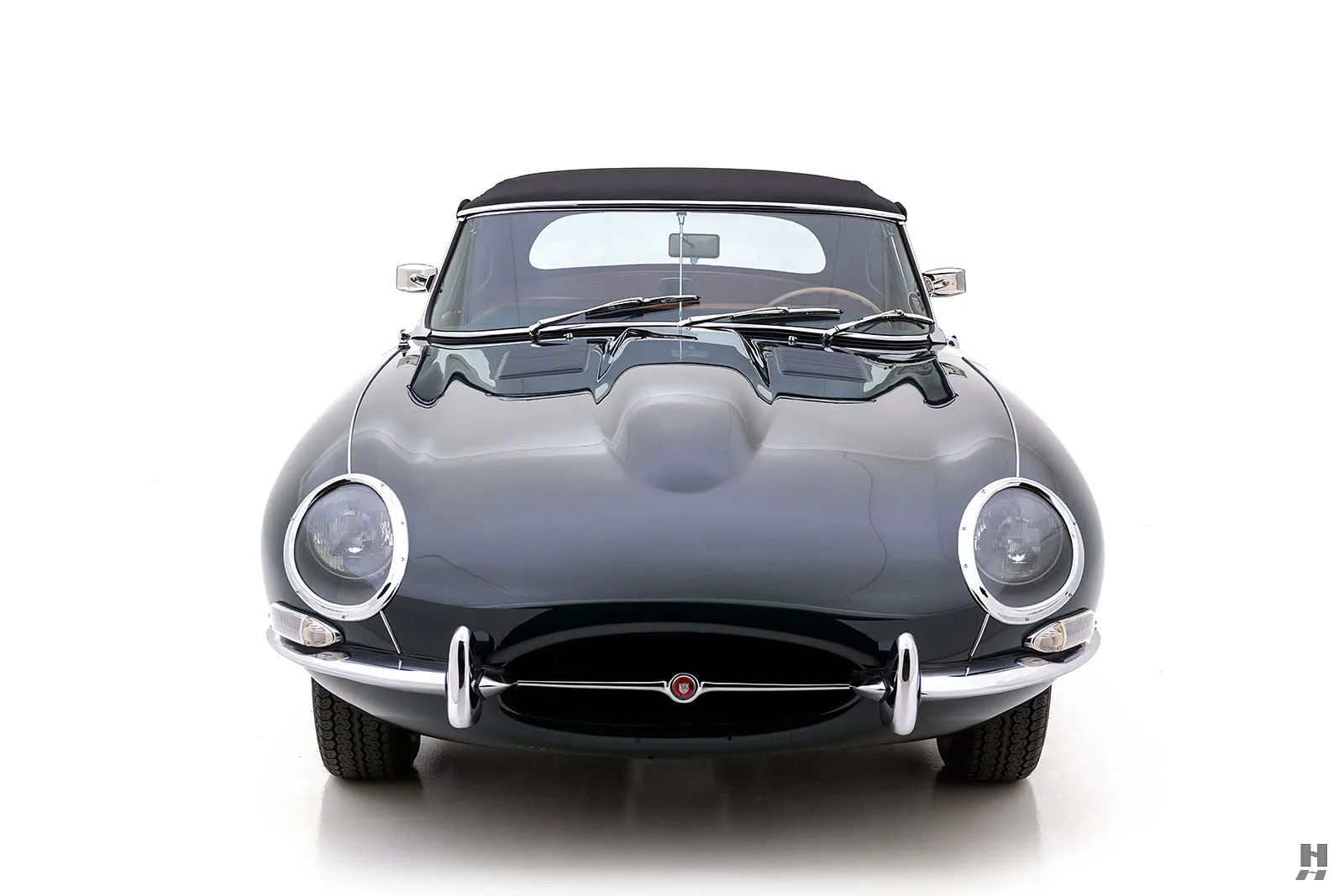 1965 Jaguar E-Type SI 4.2 2dr Roadster Courtesy of Hyman Ltd.