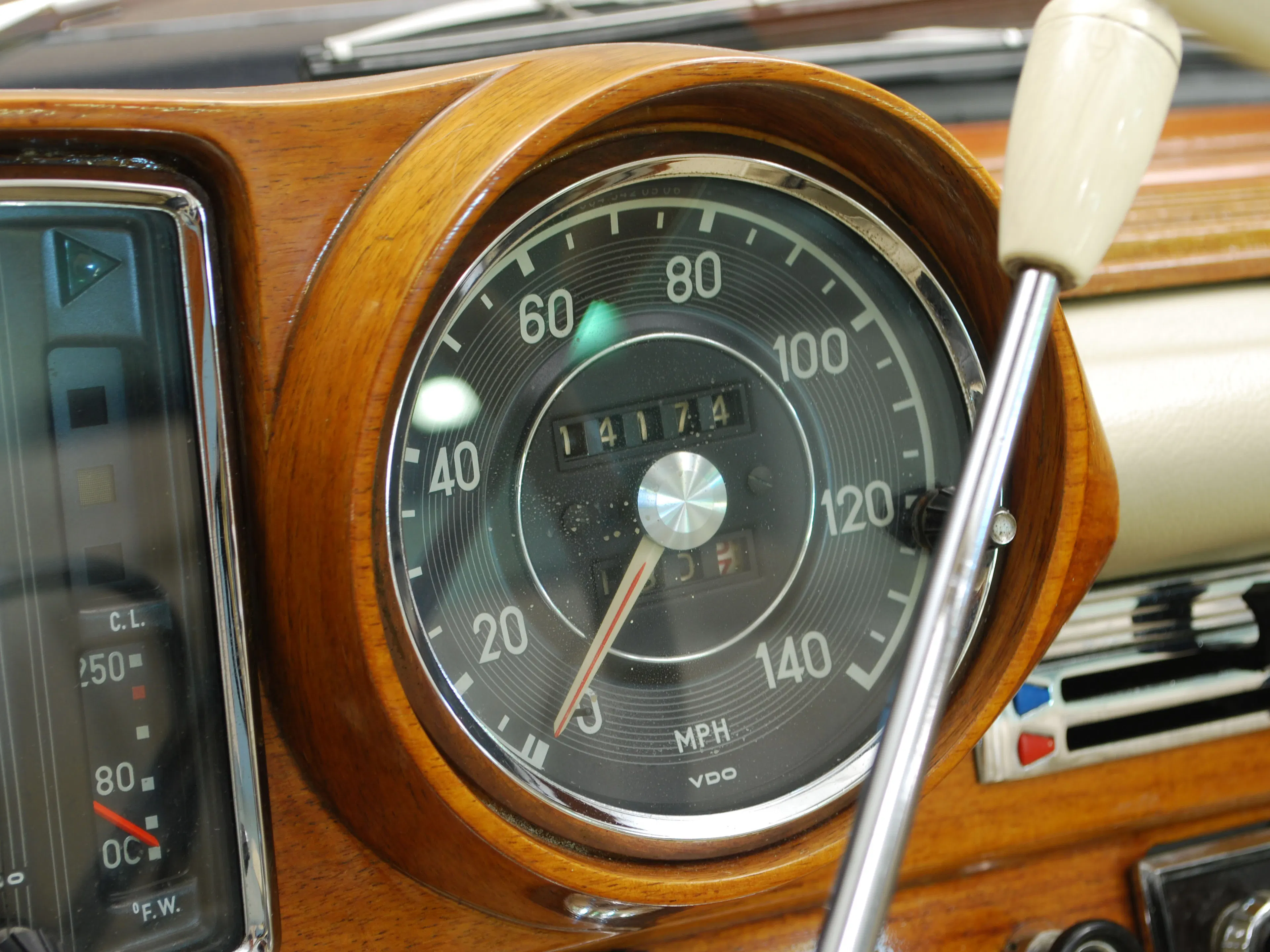1965 Mercedes-Benz 220SEb 2dr Cabriolet Courtesy of Hyman Ltd.