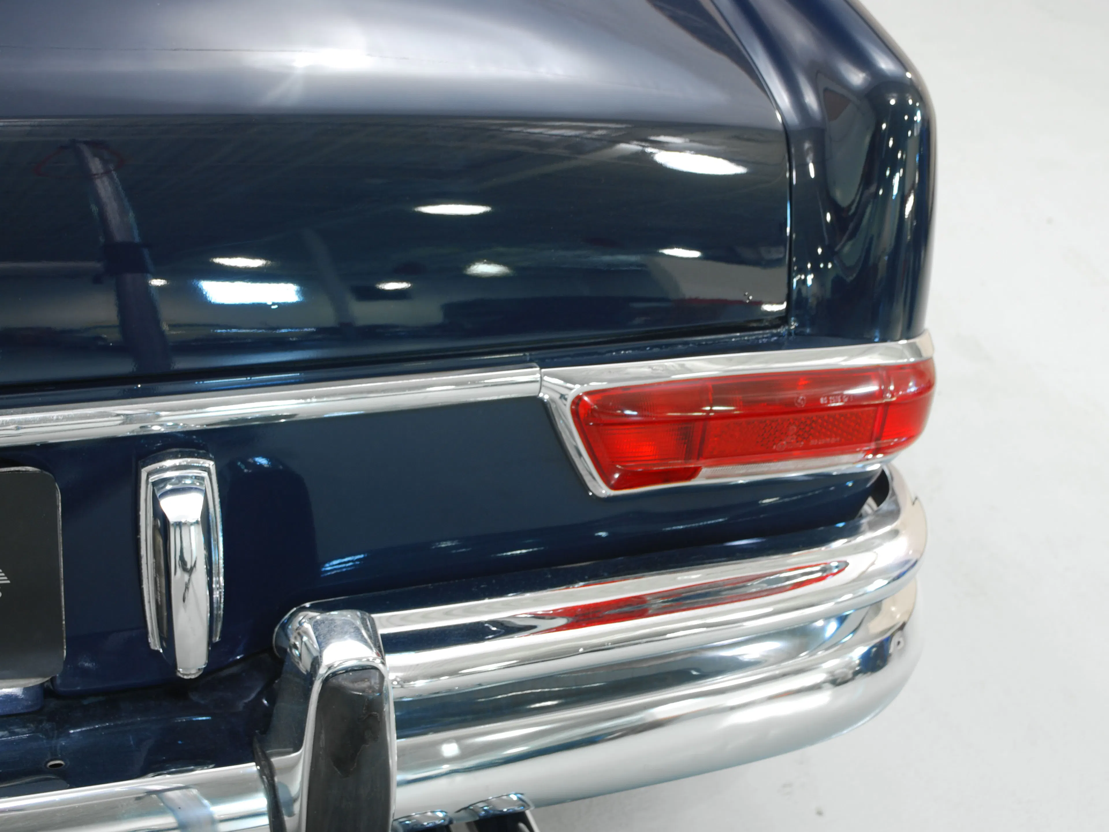 1965 Mercedes-Benz 220SEb 2dr Cabriolet Courtesy of Hyman Ltd.