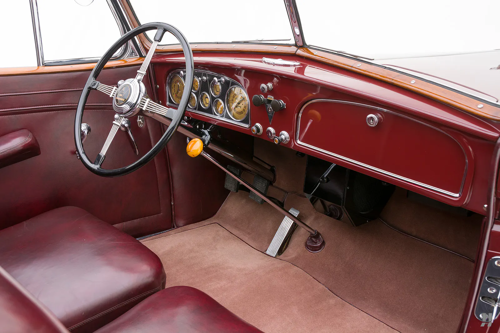1934 Cadillac Model 452D Fleetwood 2dr Convertible Coupe Courtesy of Hyman Ltd.