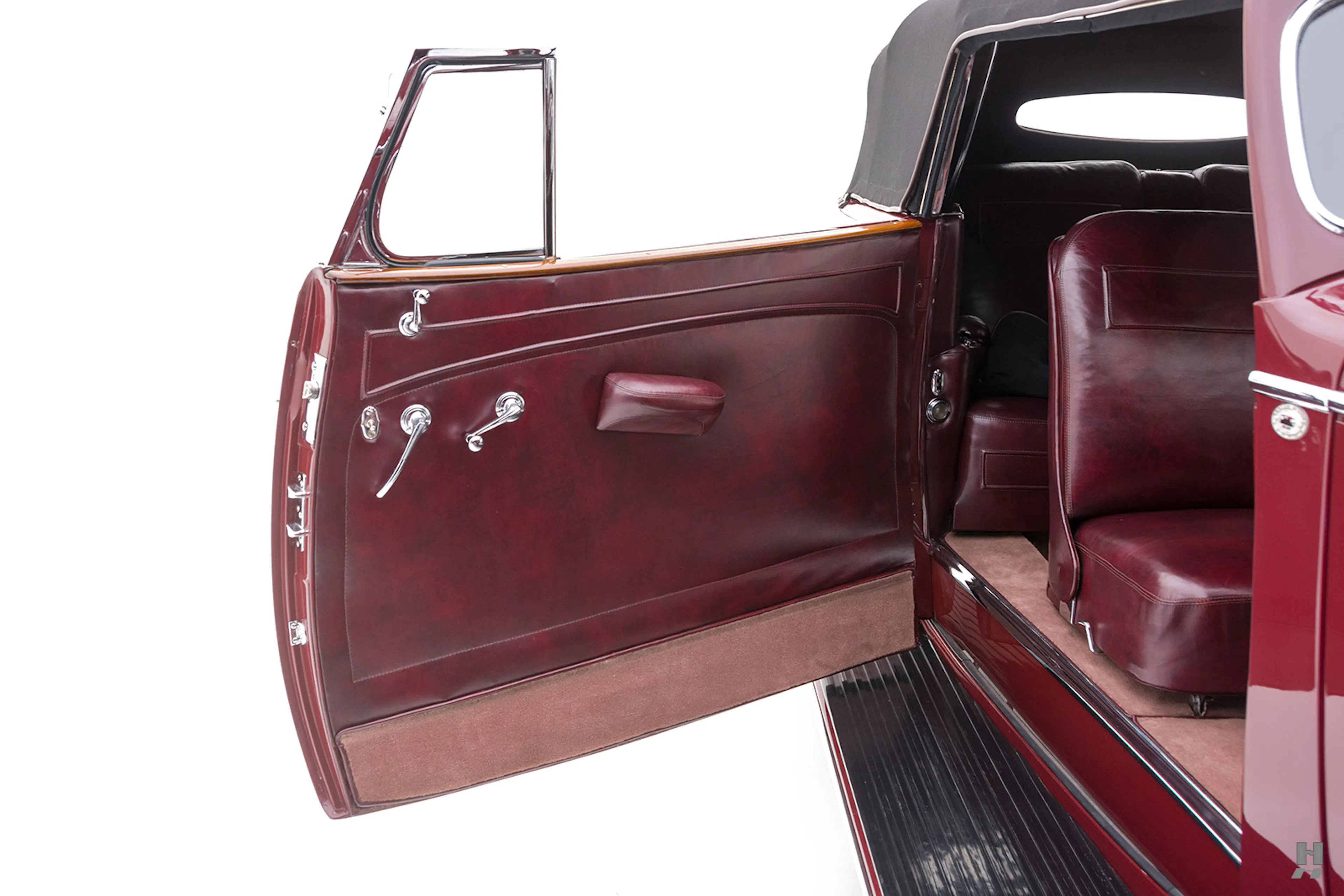 1934 Cadillac Model 452D Fleetwood 2dr Convertible Coupe Courtesy of Hyman Ltd.