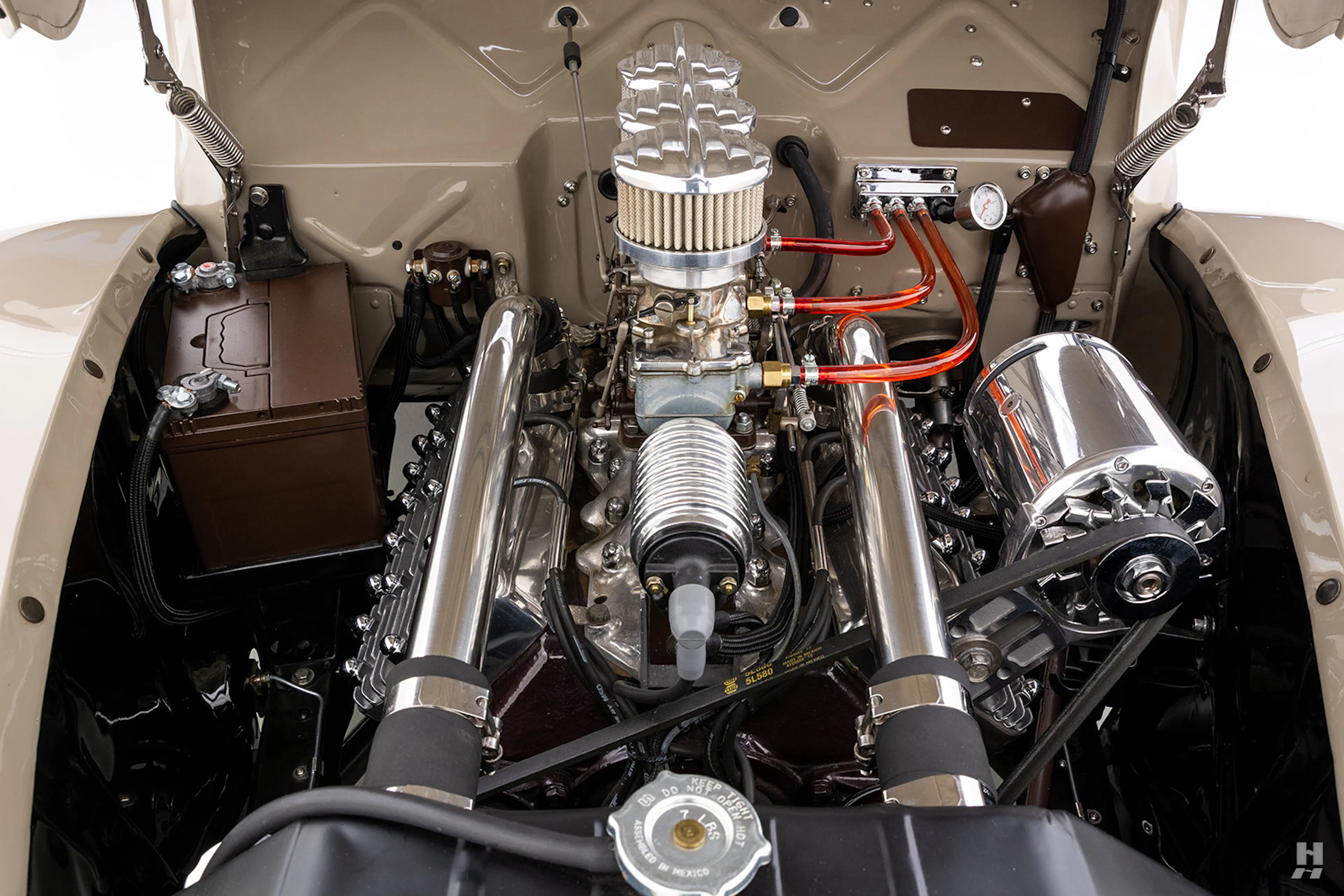 1940 Ford Deluxe 2dr Convertible Courtesy of Hyman Ltd.
