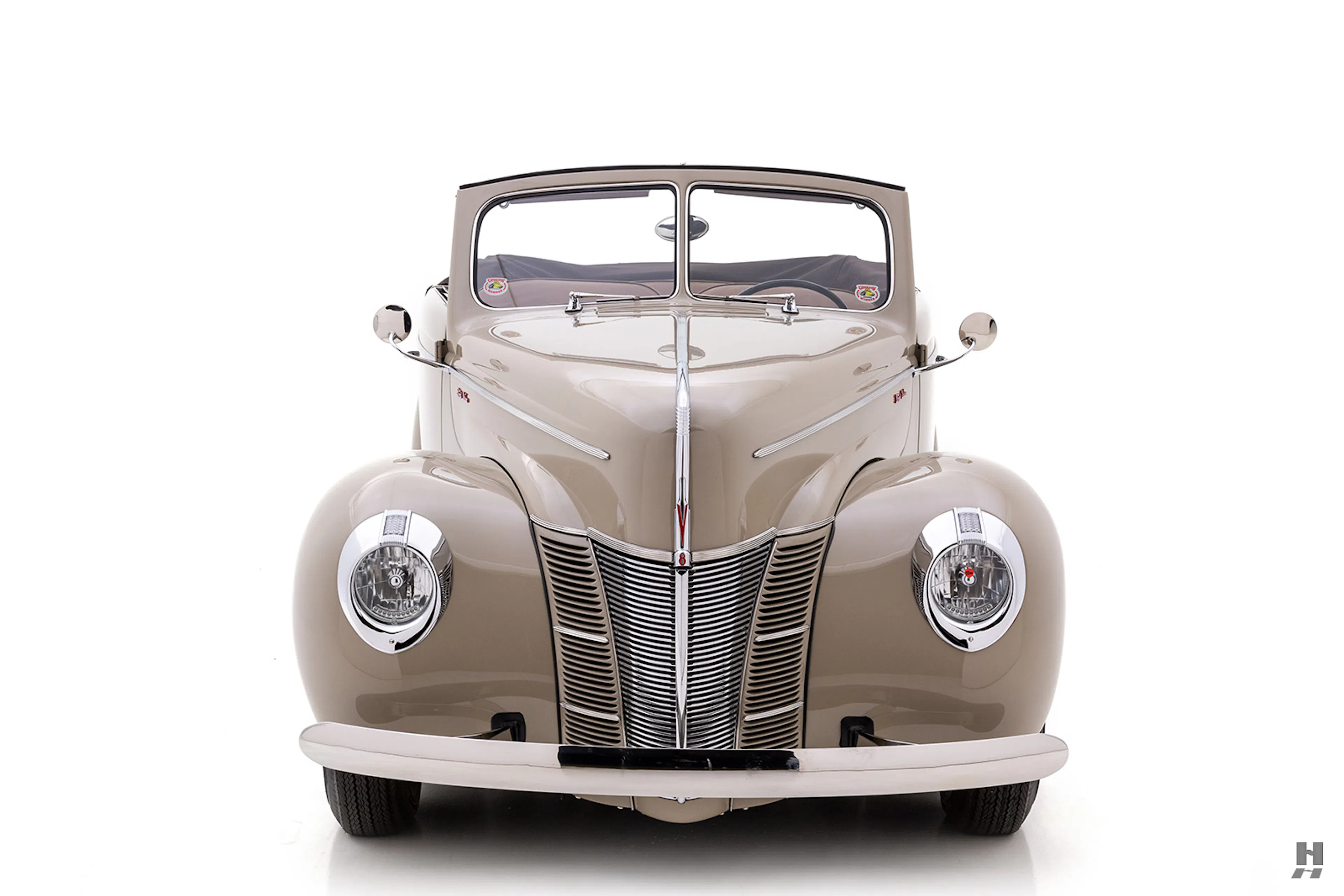 1940 Ford Deluxe 2dr Convertible Courtesy of Hyman Ltd.
