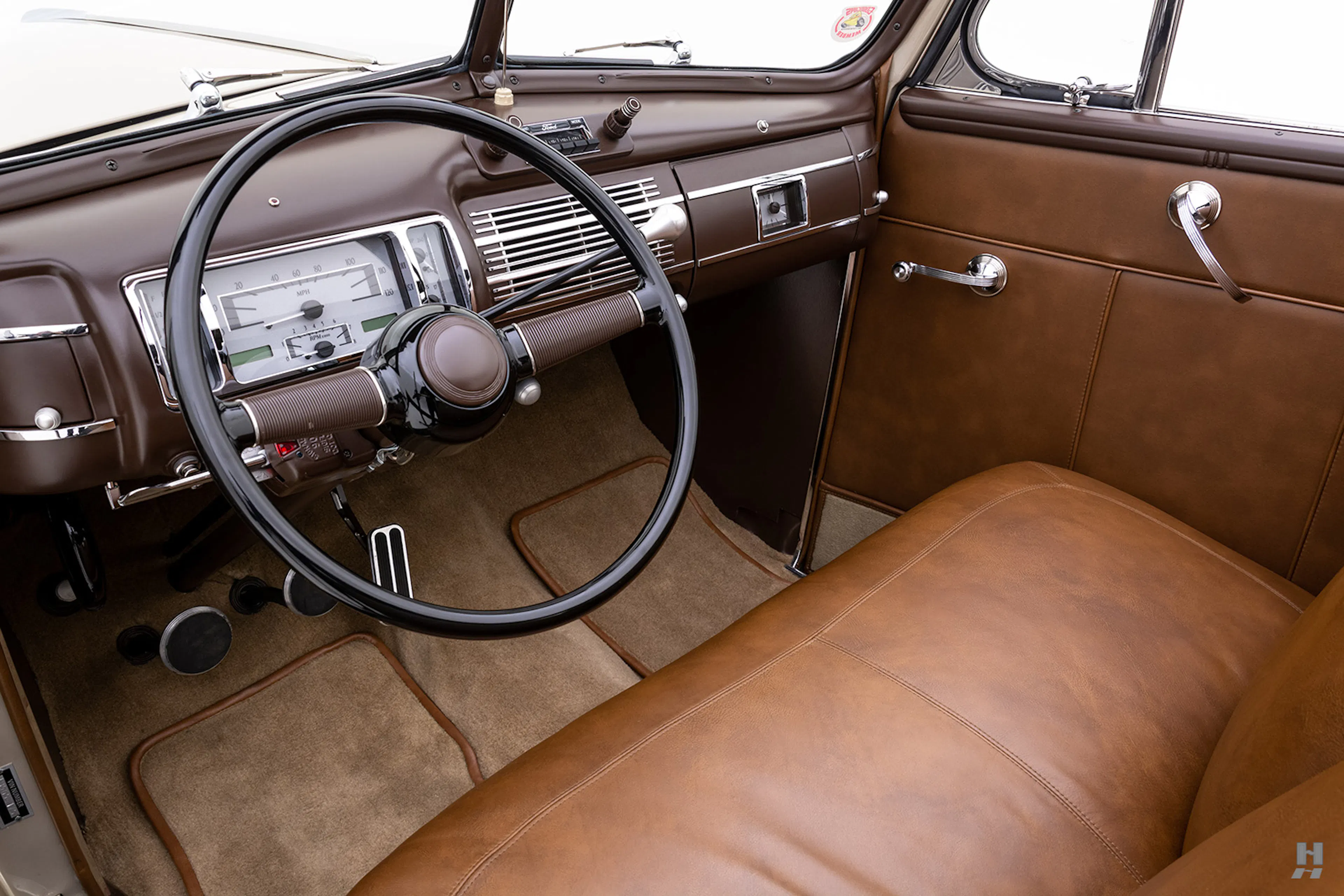 1940 Ford Deluxe 2dr Convertible Courtesy of Hyman Ltd.