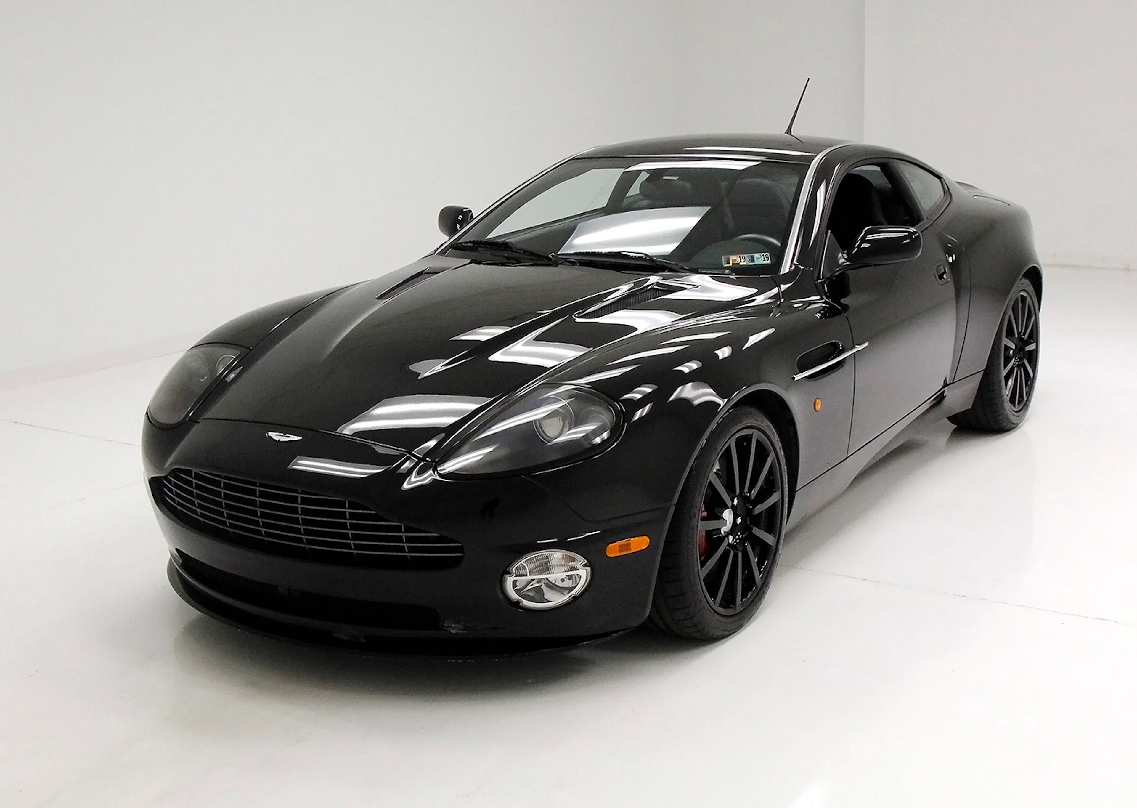 2006 Aston Martin Vanquish S 2dr Coupe Courtesy of Hyman Ltd.