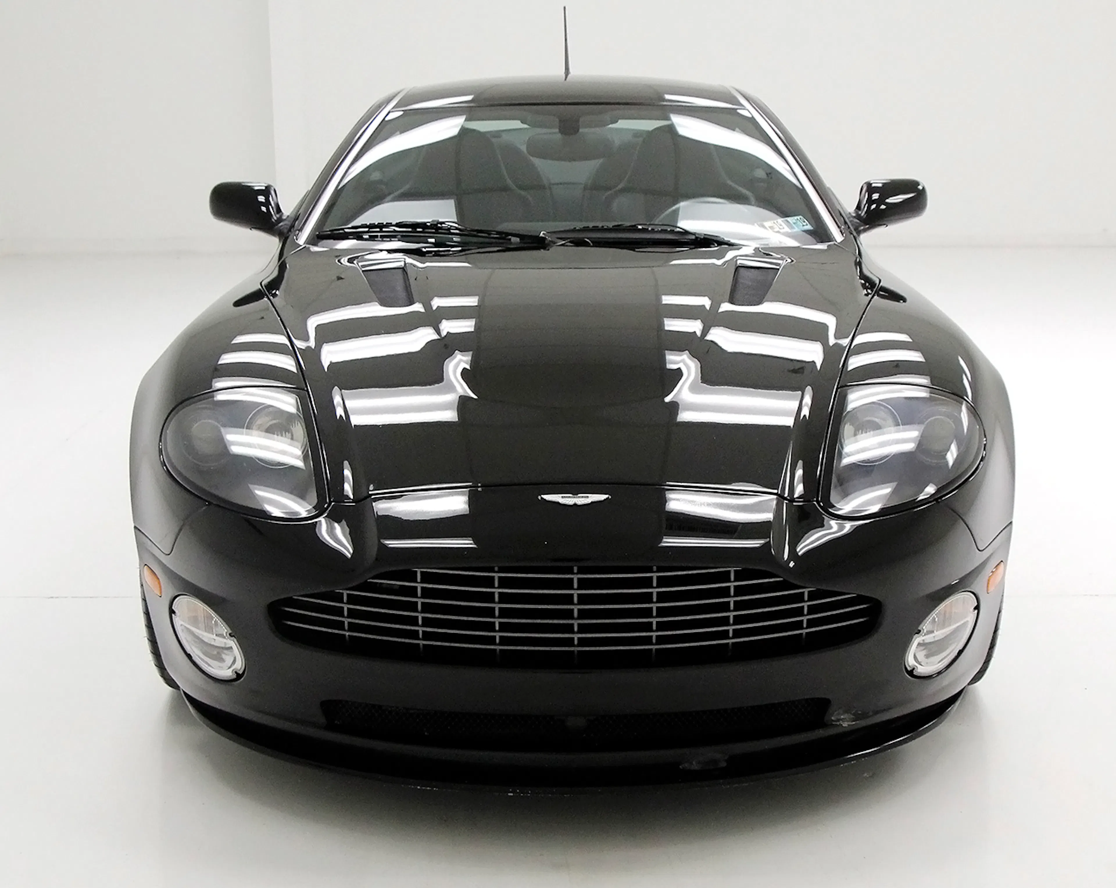 2006 Aston Martin Vanquish S 2dr Coupe Courtesy of Hyman Ltd.